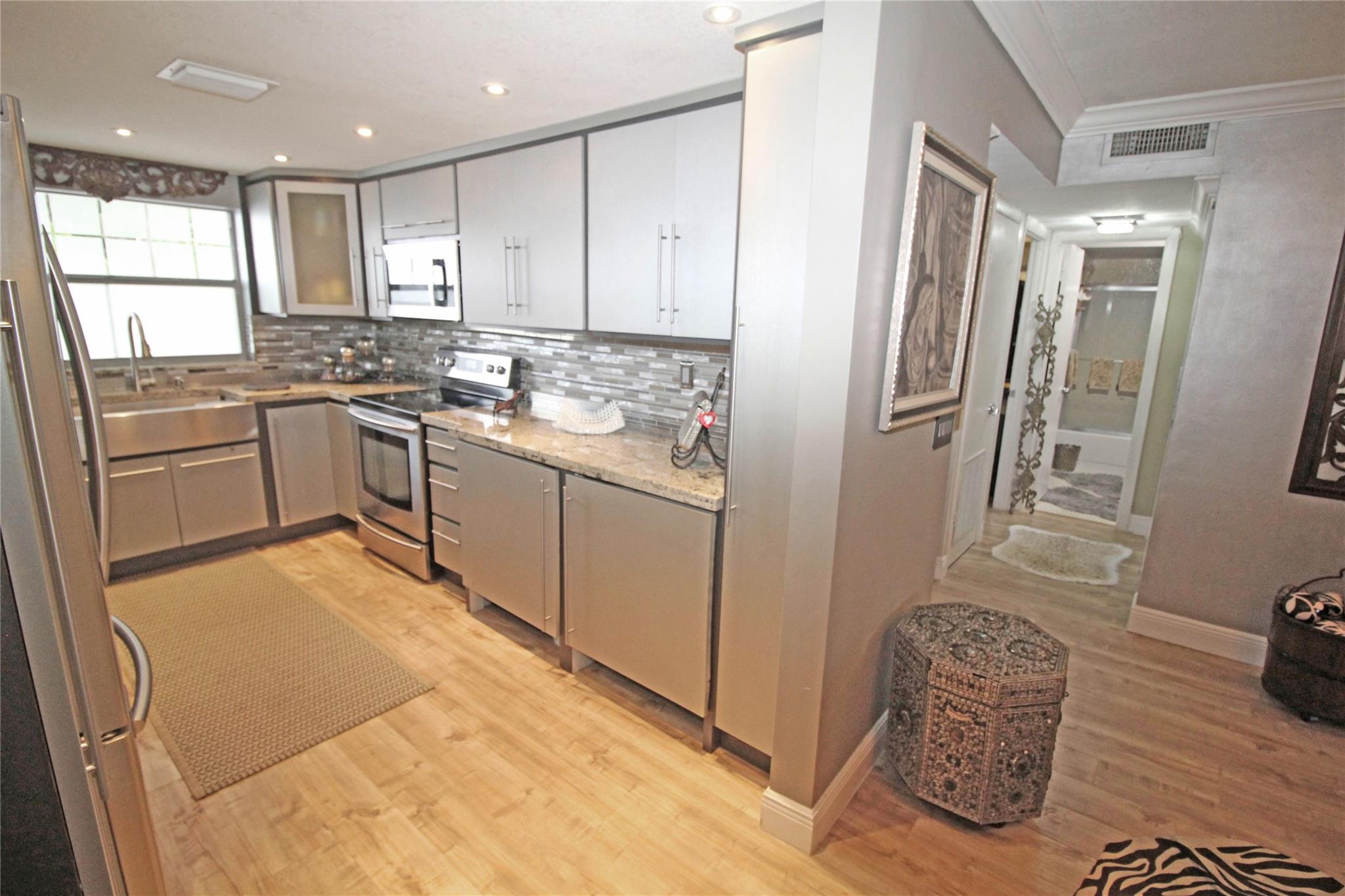 SUNRISE LAKES PHASE 3 - Residential