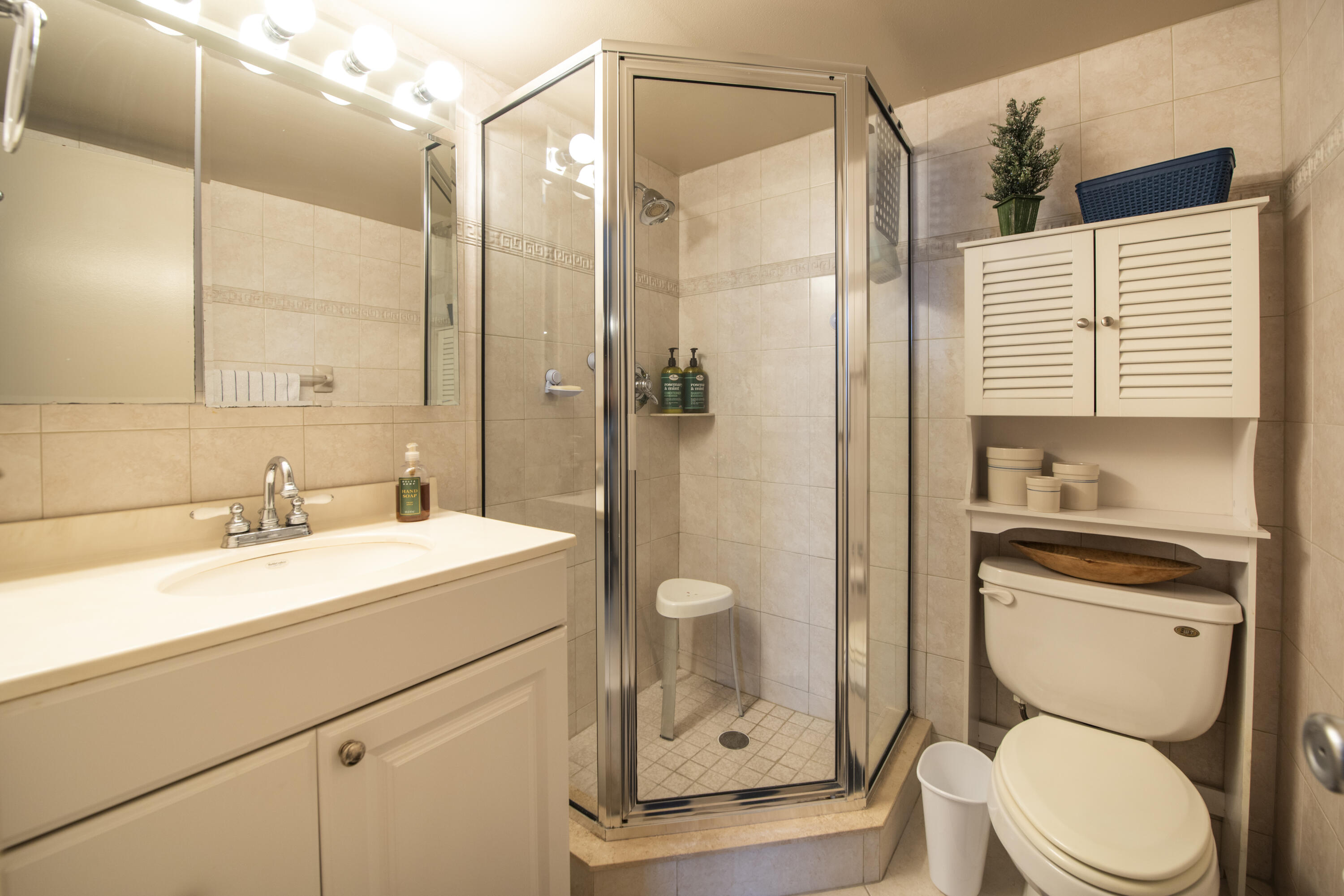 DELPHI TOWERS CONDO - Residential