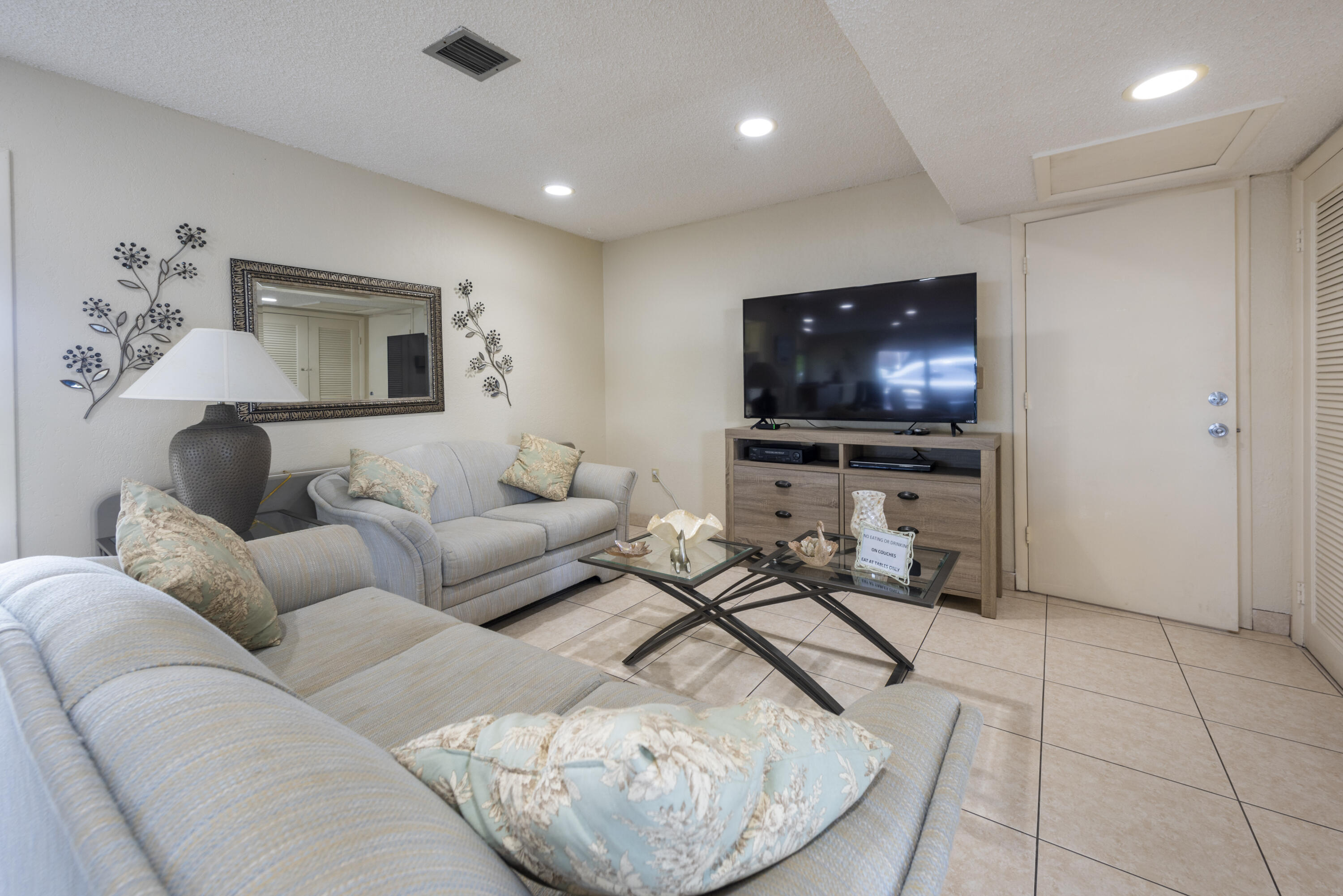 DELPHI TOWERS CONDO - Residential