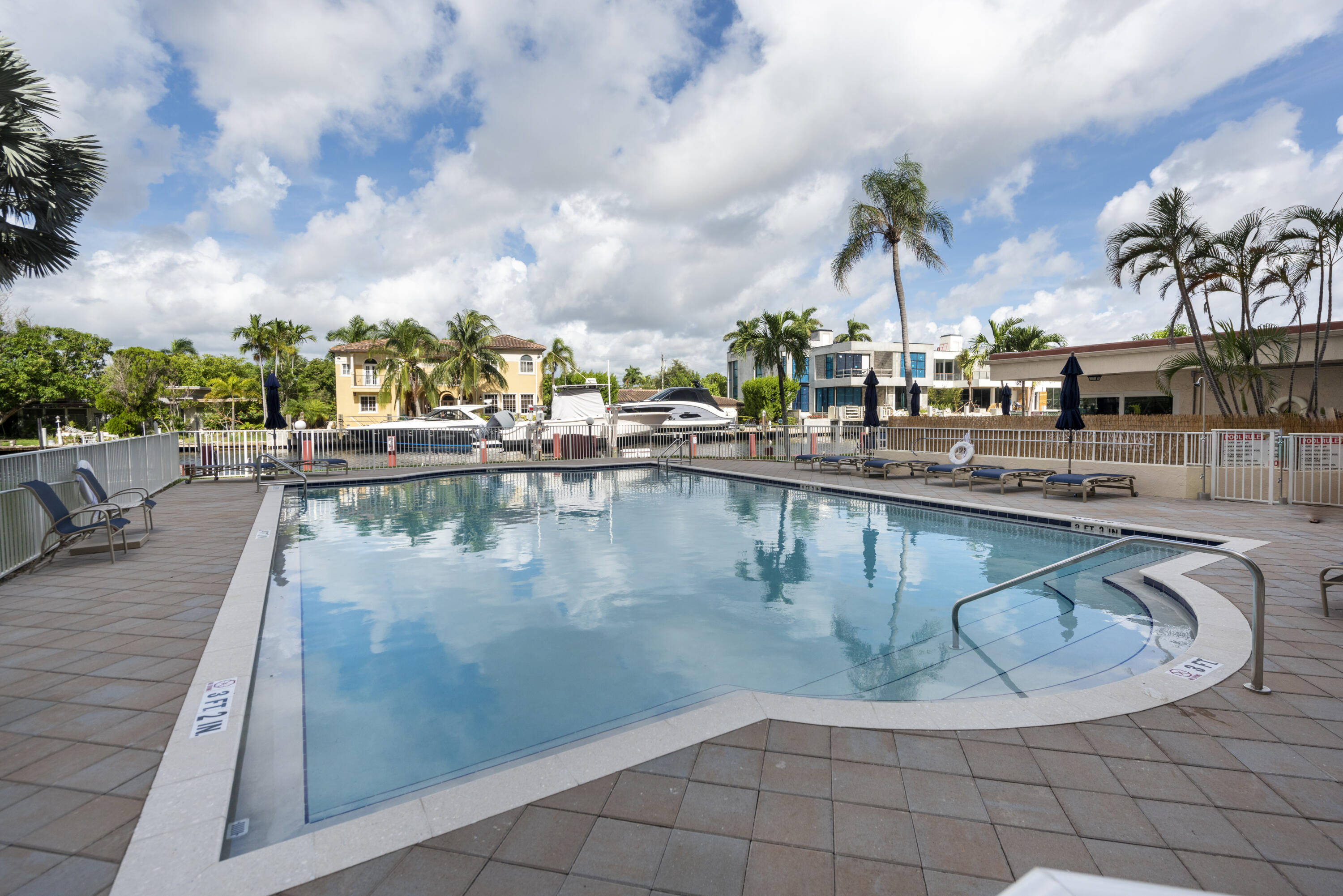 DELPHI TOWERS CONDO - Residential