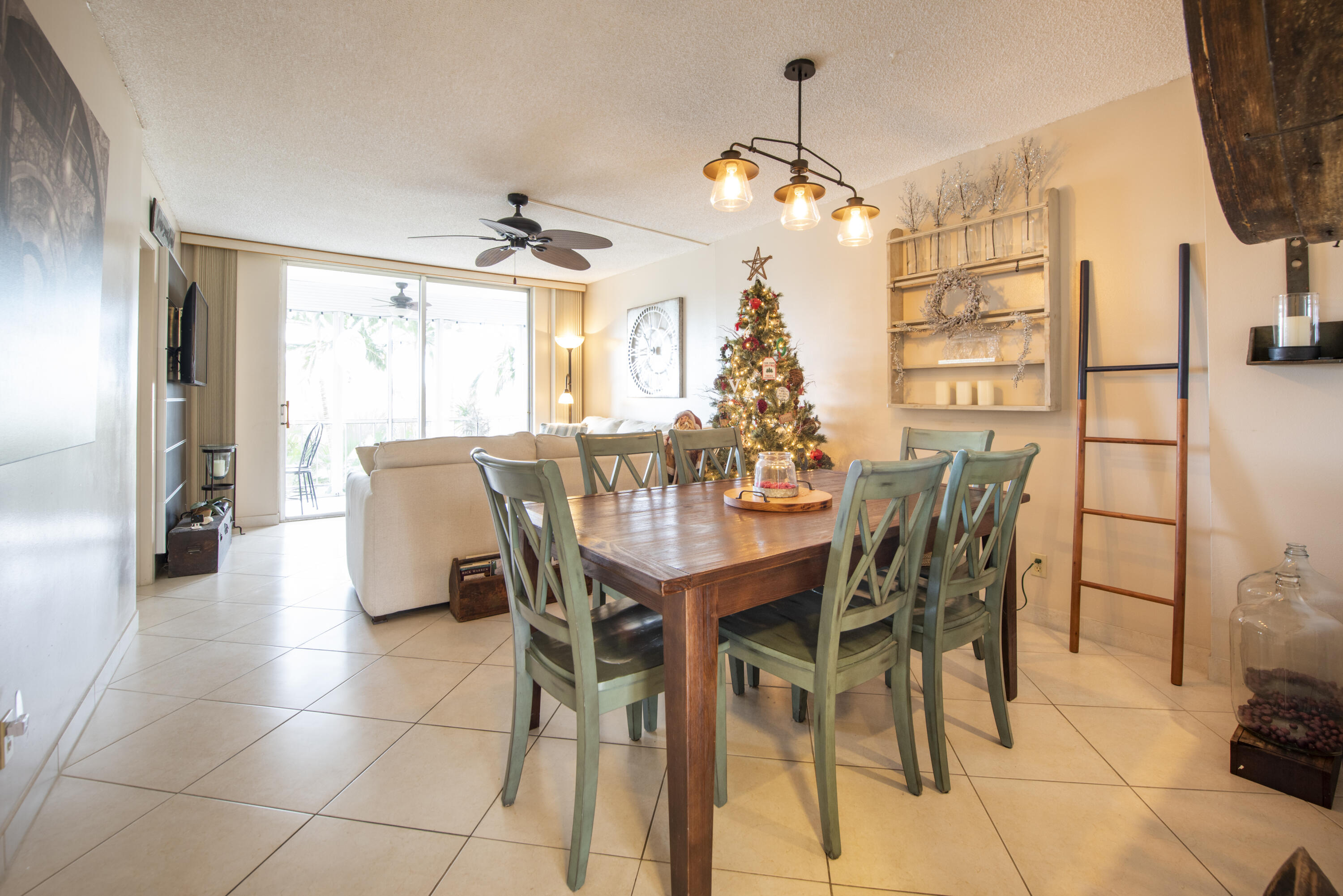 DELPHI TOWERS CONDO - Residential