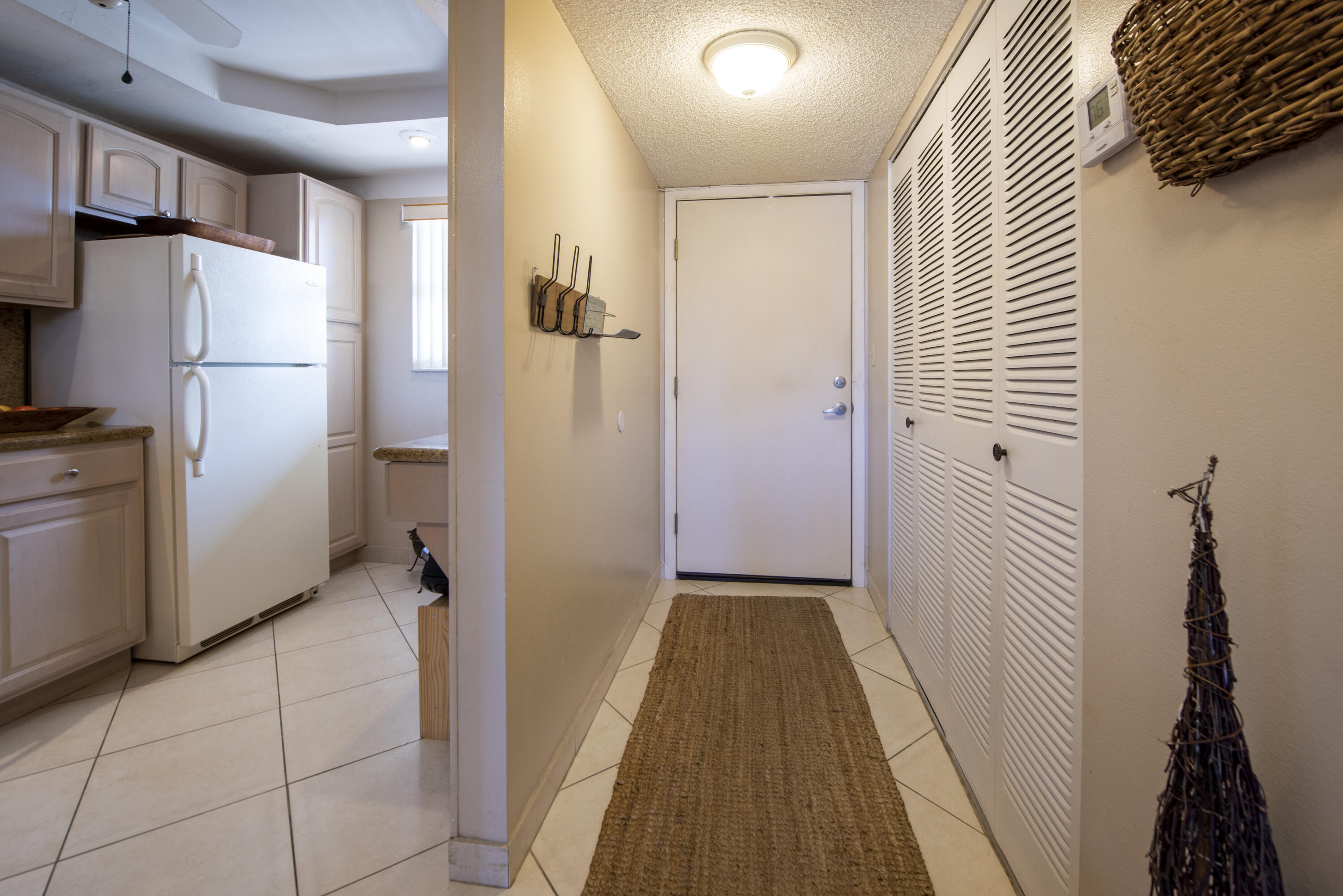 DELPHI TOWERS CONDO - Residential