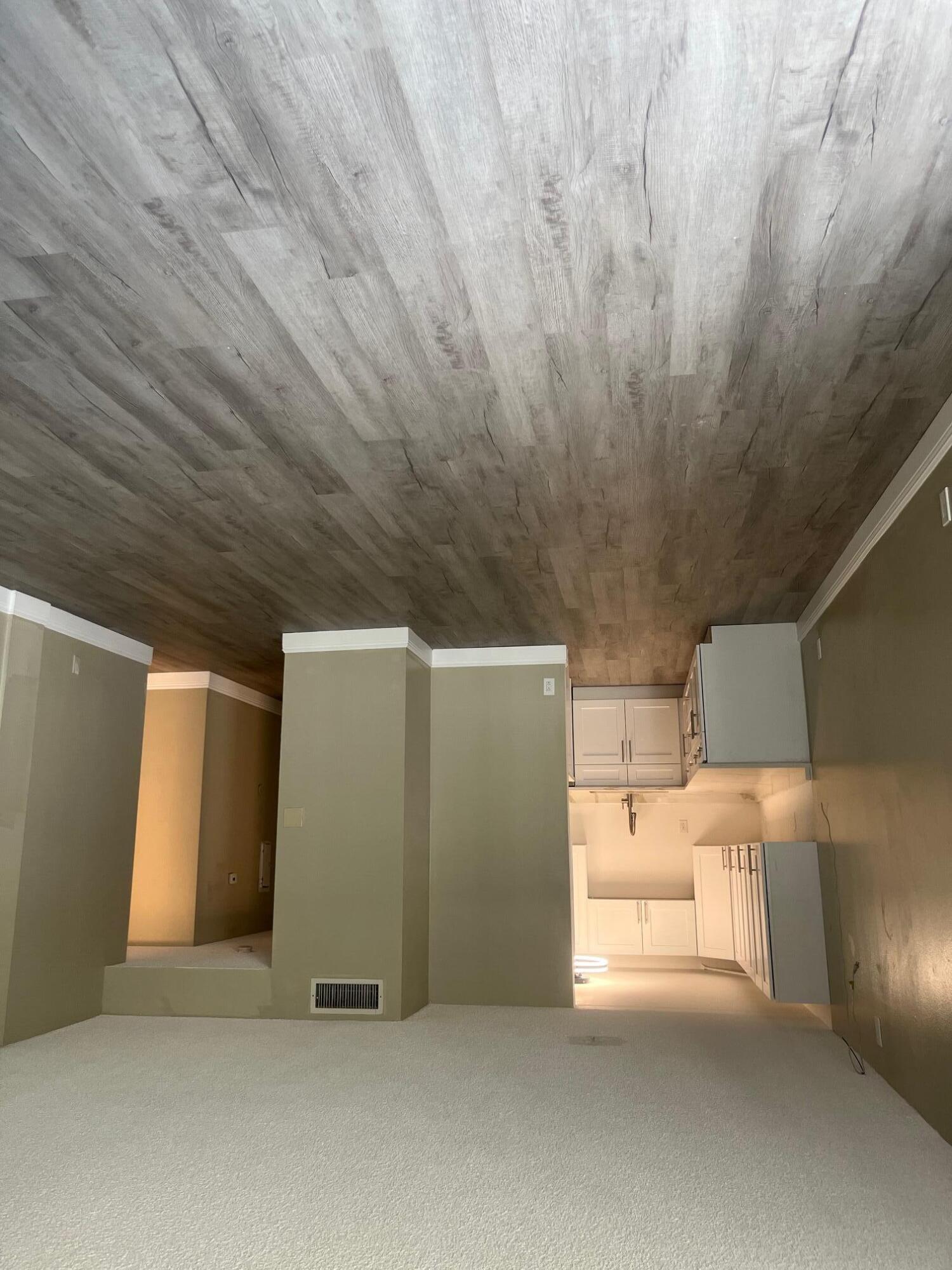 PRESIDENTIAL GOLFVIEW CONDO - Residential