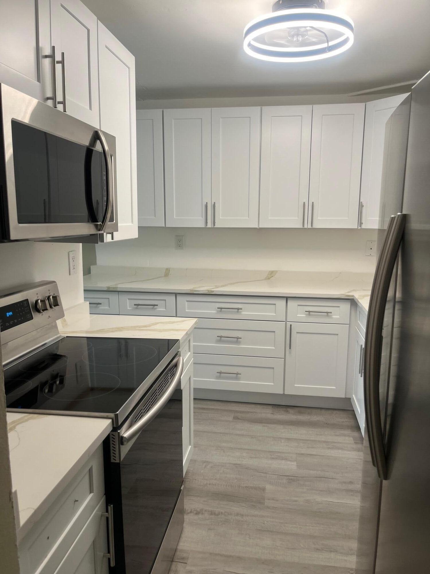 1820 N Congress Avenue 201