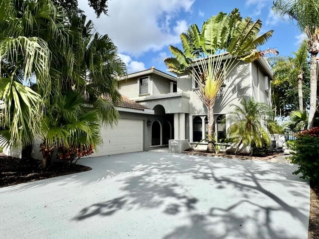 Photo of 10577 Santa Laguna Drive, Boca Raton, FL 33428 (MLS # R11089399)