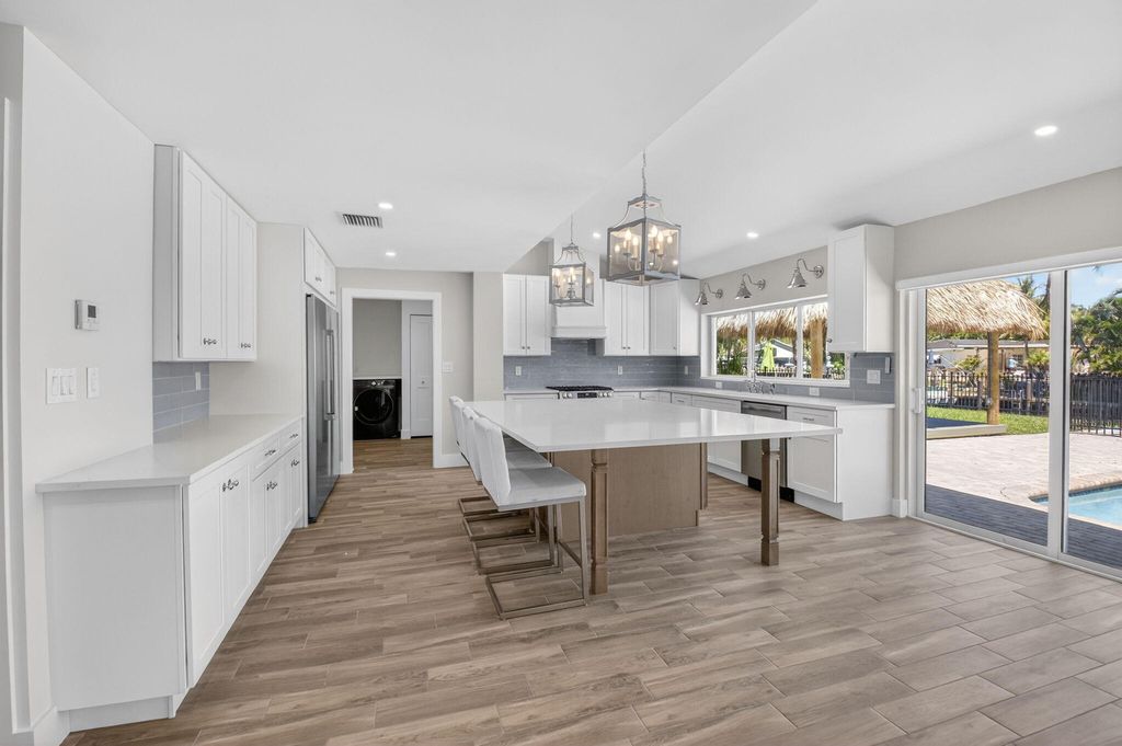 Photo of 1254 SW 4th Court, Boca Raton, FL 33432 (MLS # B26006156)