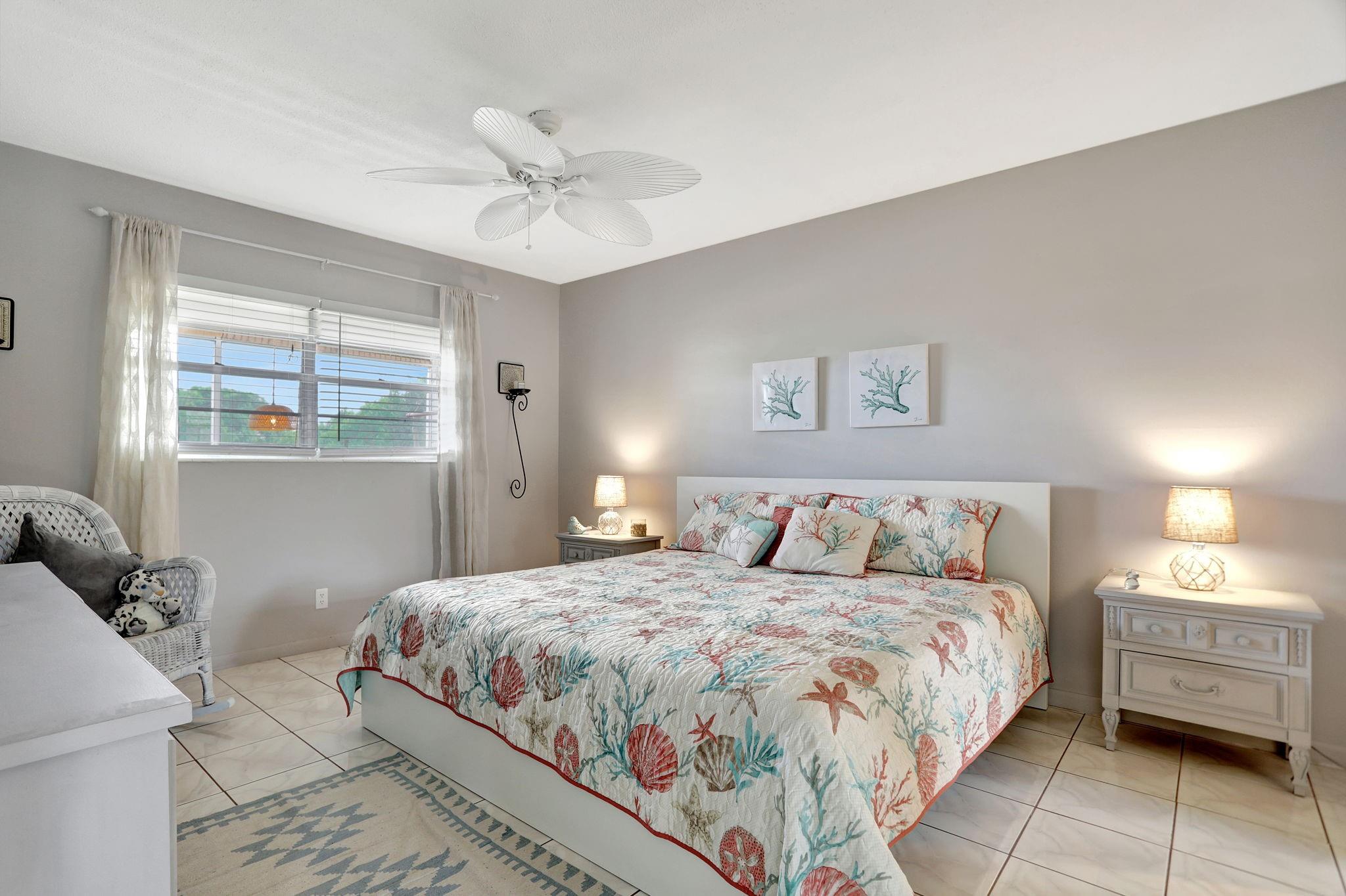 COZY 1 BEDROOM 1 BATHROOM CONDO COMPLETELY FURNISHED TURN KEY LOCATED IN LAUDERHILL EAST COMMUNITY. TILE FLOOR THROUGHOUT THE UNIT, KING SIZE BED AND EXTRA LARGE CLOSET. BEACH VIBES DECOR. SPACIOUS FLORIDA ROOM TO RELAX AND ENJOY YOUR COFFEE. VERY NICE AND BRIGHT UNIT. THIS COMMUNITY HAS A LOT OF AMENITIES: 2 POOLS, BARBECUE AREA, GYM, CLUBHOUSE, BILLARD ROOM, GOLF WITH 9 HOLES. MUST BE 55 YEARS AND OLDER TO LIVE IN LAUDEHILL EAST. EASY UNIT TO SHOW, MOVE IN READY !!!