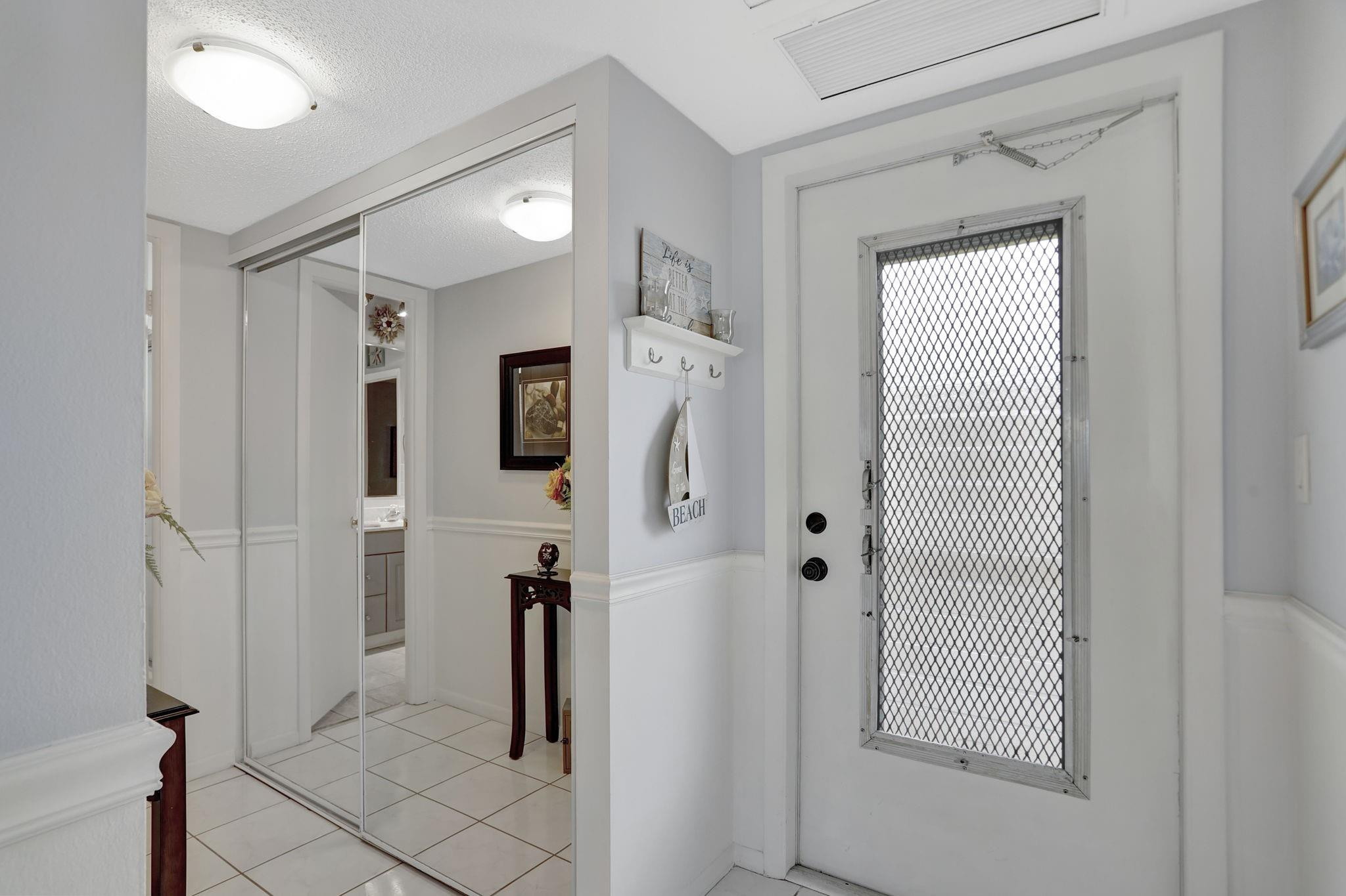 LAUDERHILL EAST - Residential