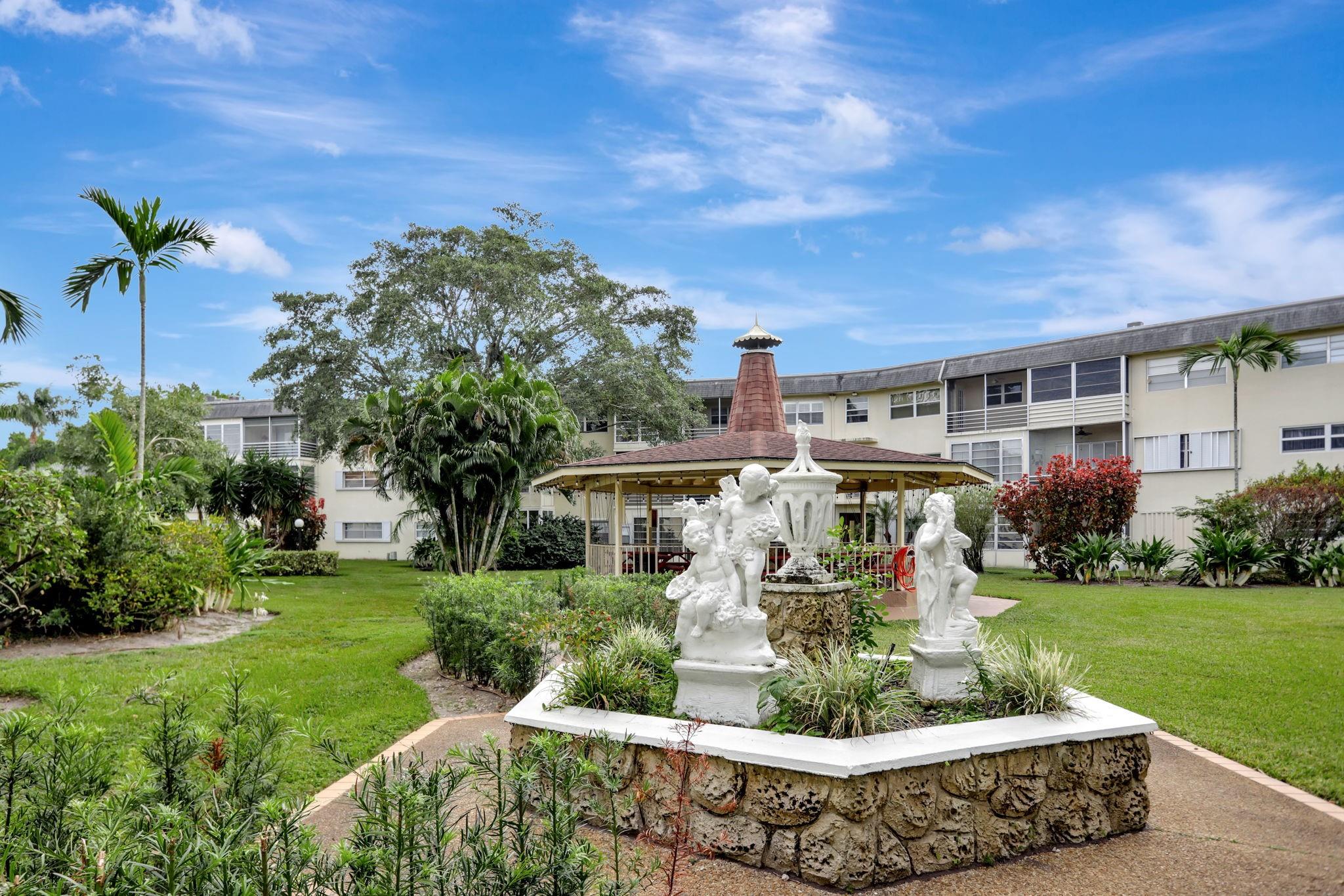 LAUDERHILL EAST - Residential