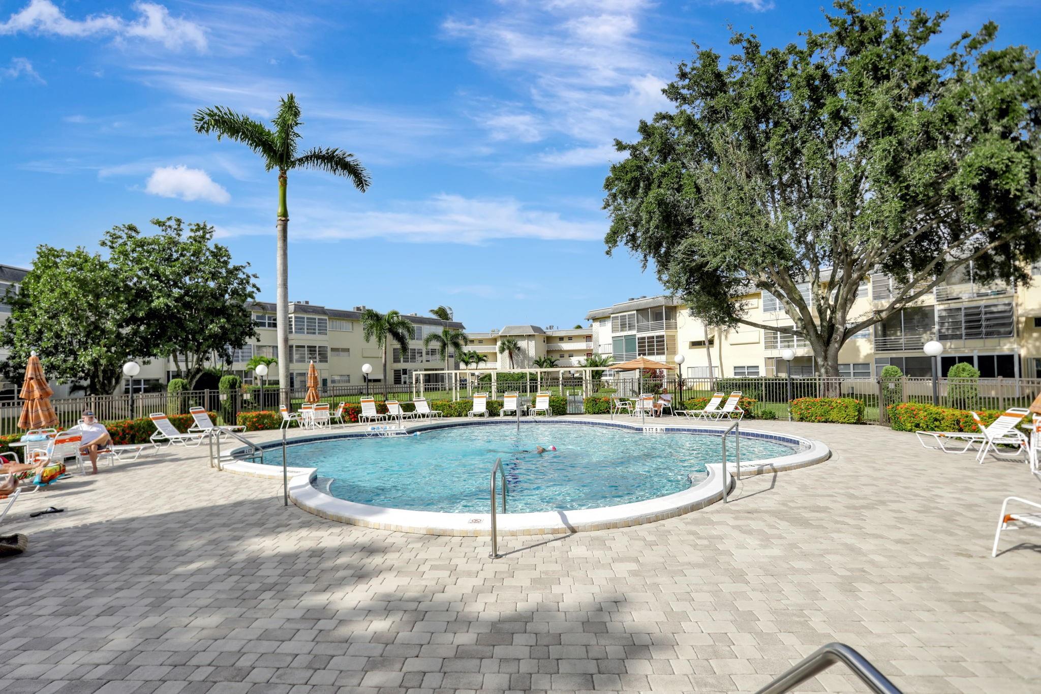 LAUDERHILL EAST - Residential