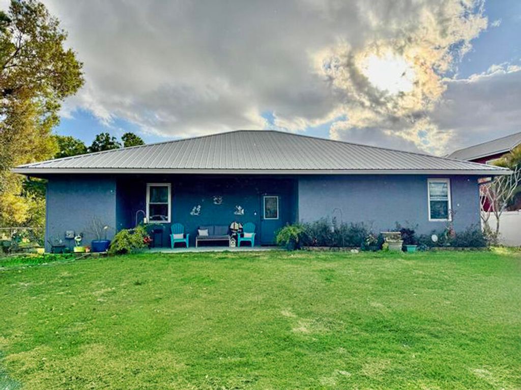 Photo of 4390 Us Highway 441 SE, Okeechobee, FL 34974 (MLS # R11161750)