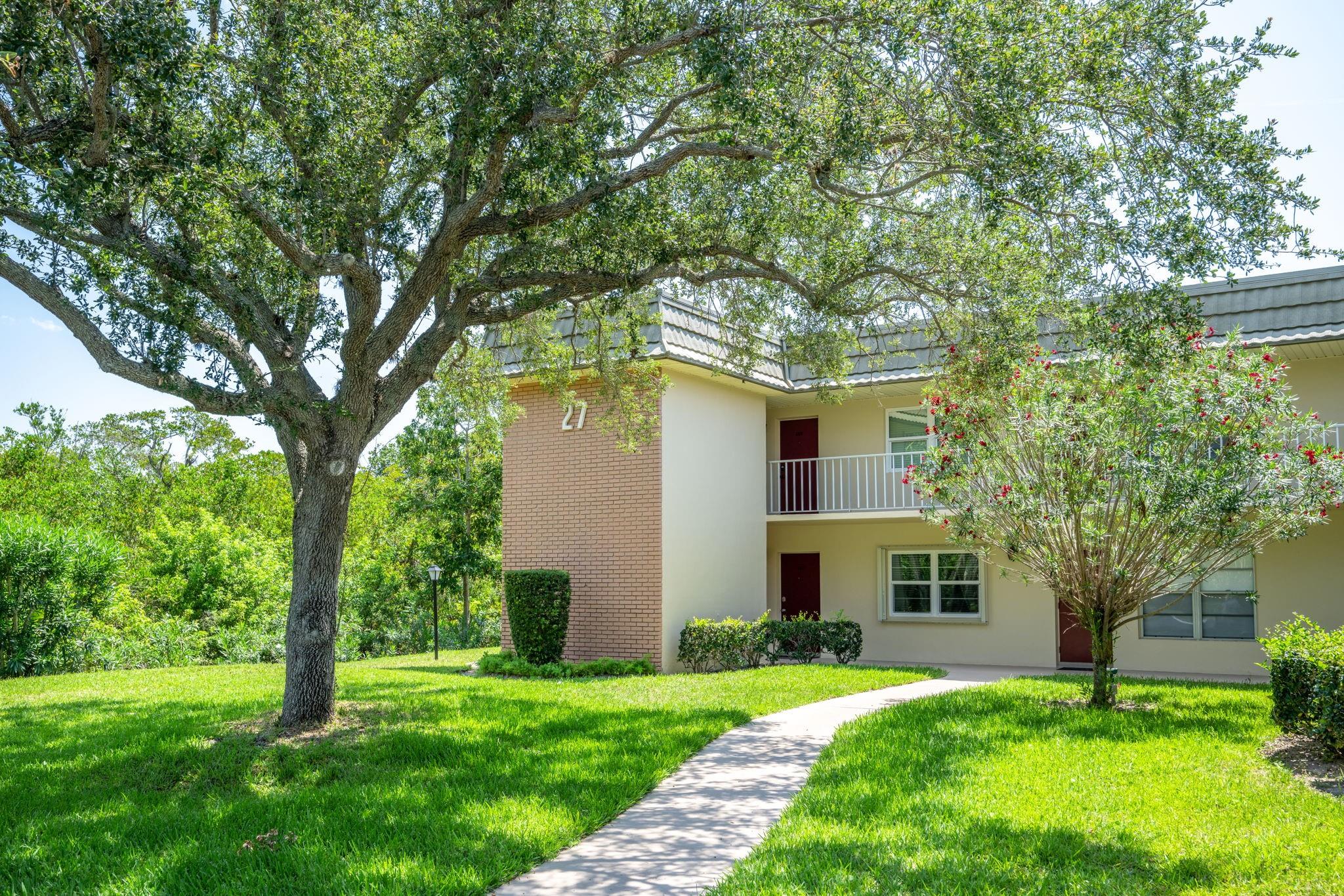 View Vero Beach, FL 32962 house