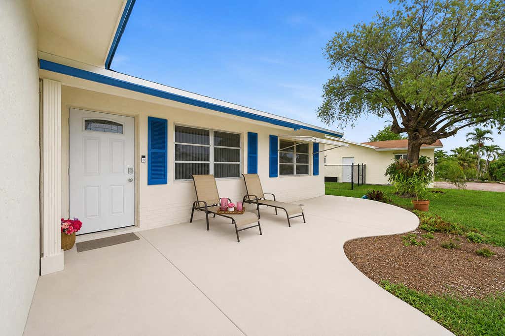 Photo of 9505 NW 73rd Street, Tamarac, FL 33321 (MLS # B26035790)