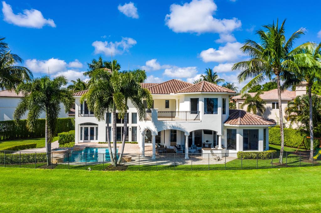 THE OAKS - Residential