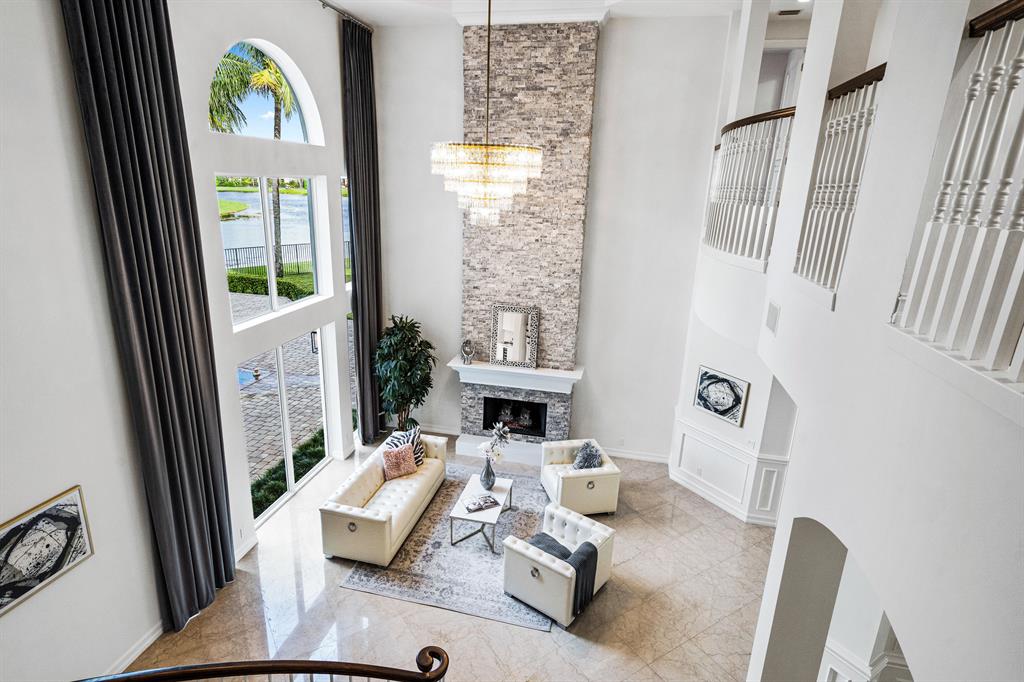 THE OAKS - Residential