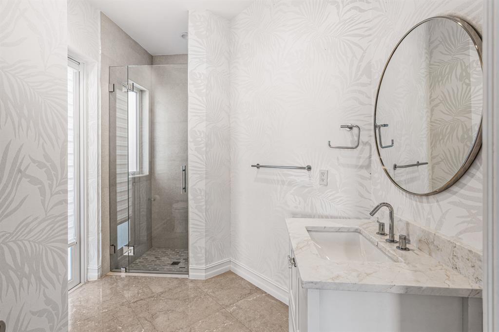 THE OAKS - Residential