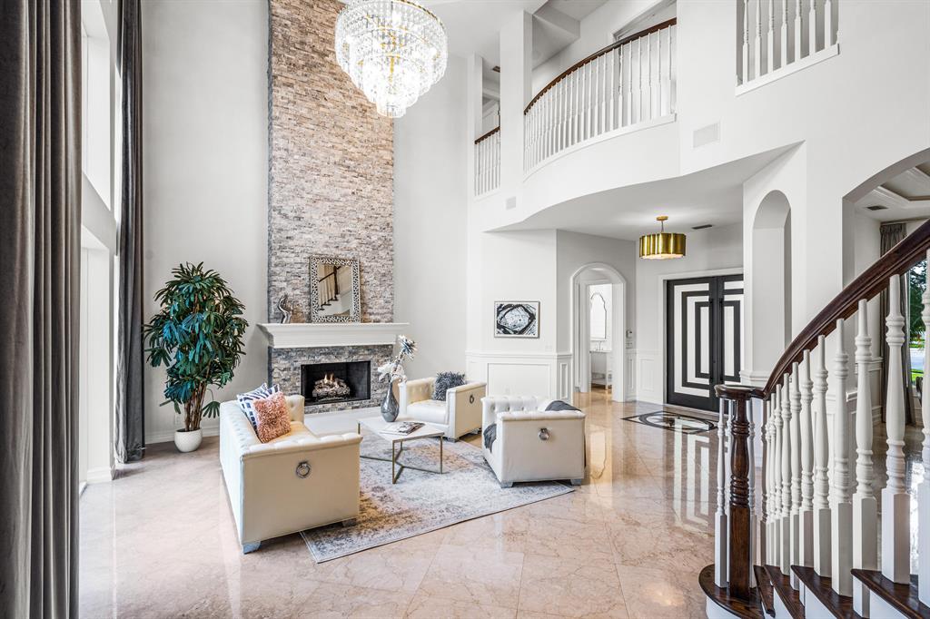 THE OAKS - Residential