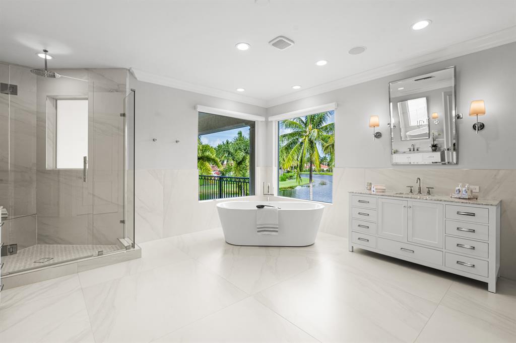 THE OAKS - Residential