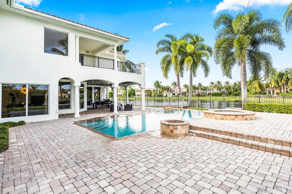 THE OAKS - Residential