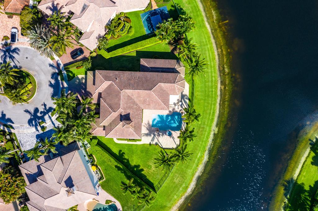 THE OAKS - Residential