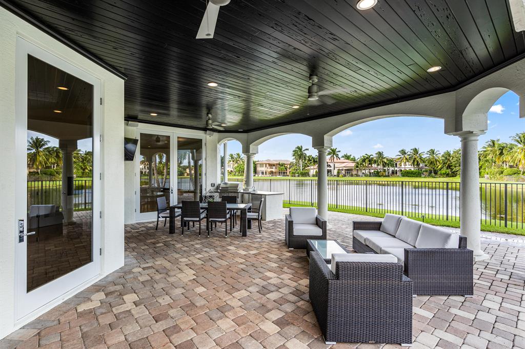 THE OAKS - Residential