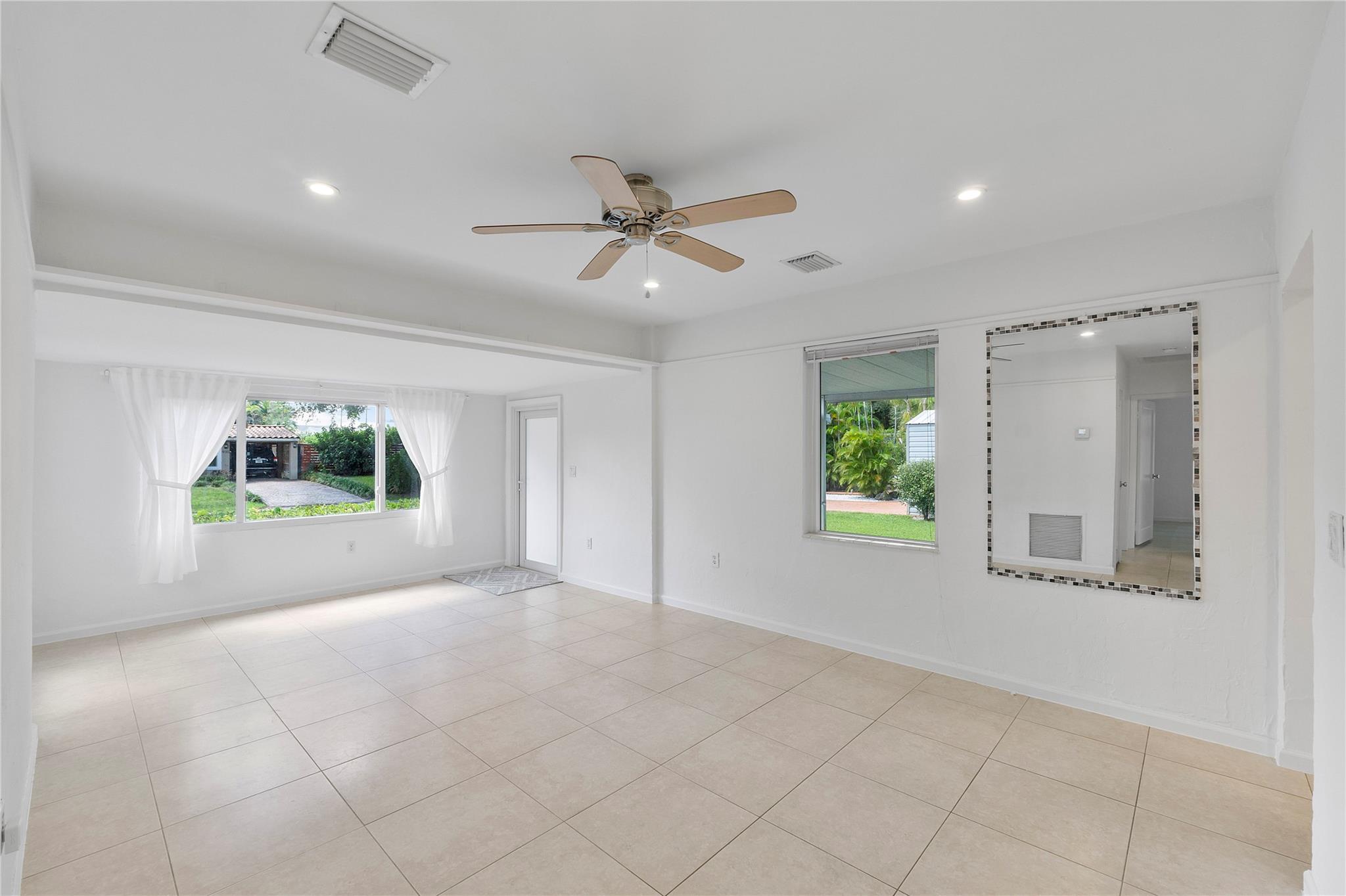 River Oaks - Residential Lease