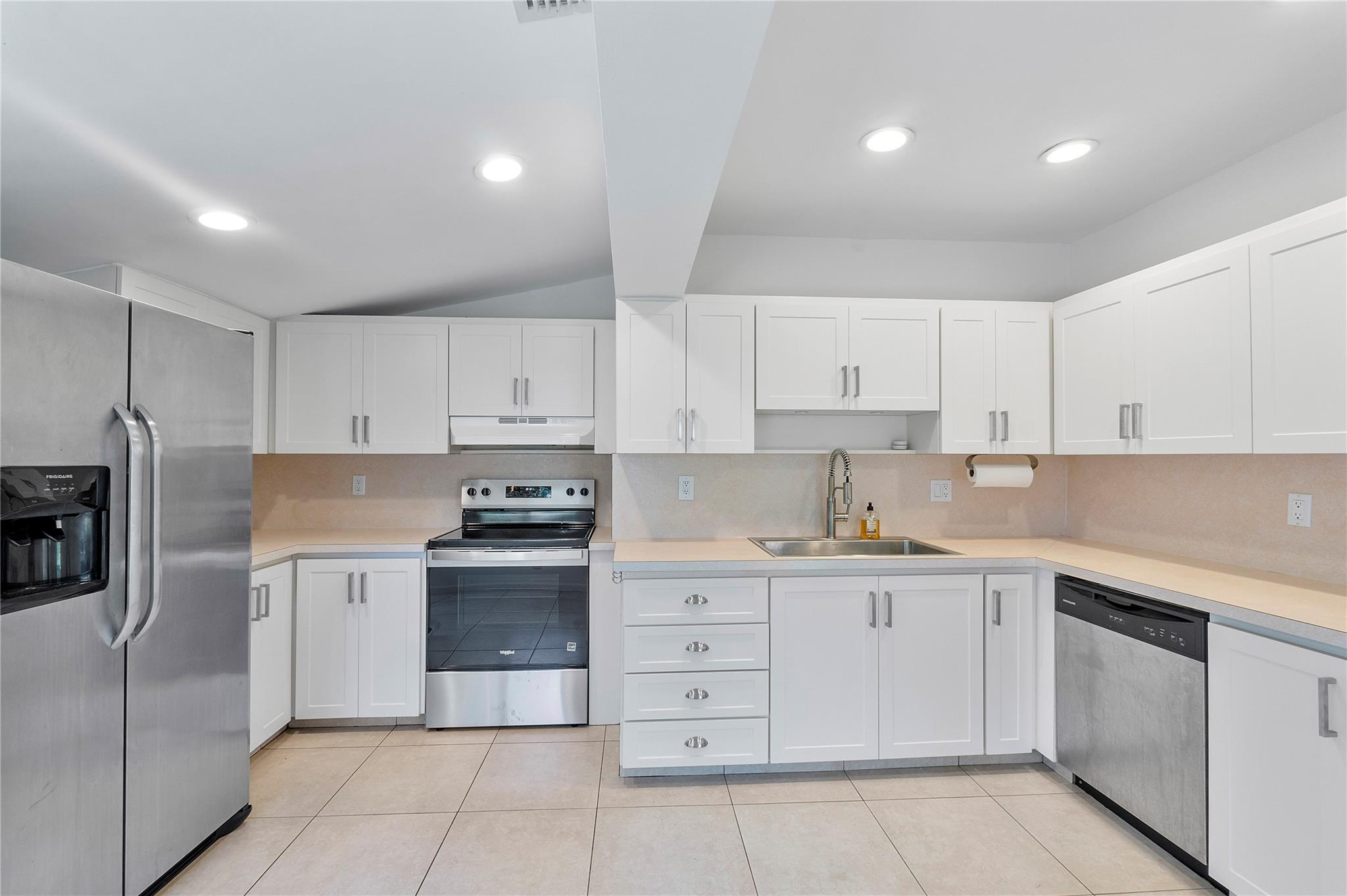 River Oaks - Residential Lease