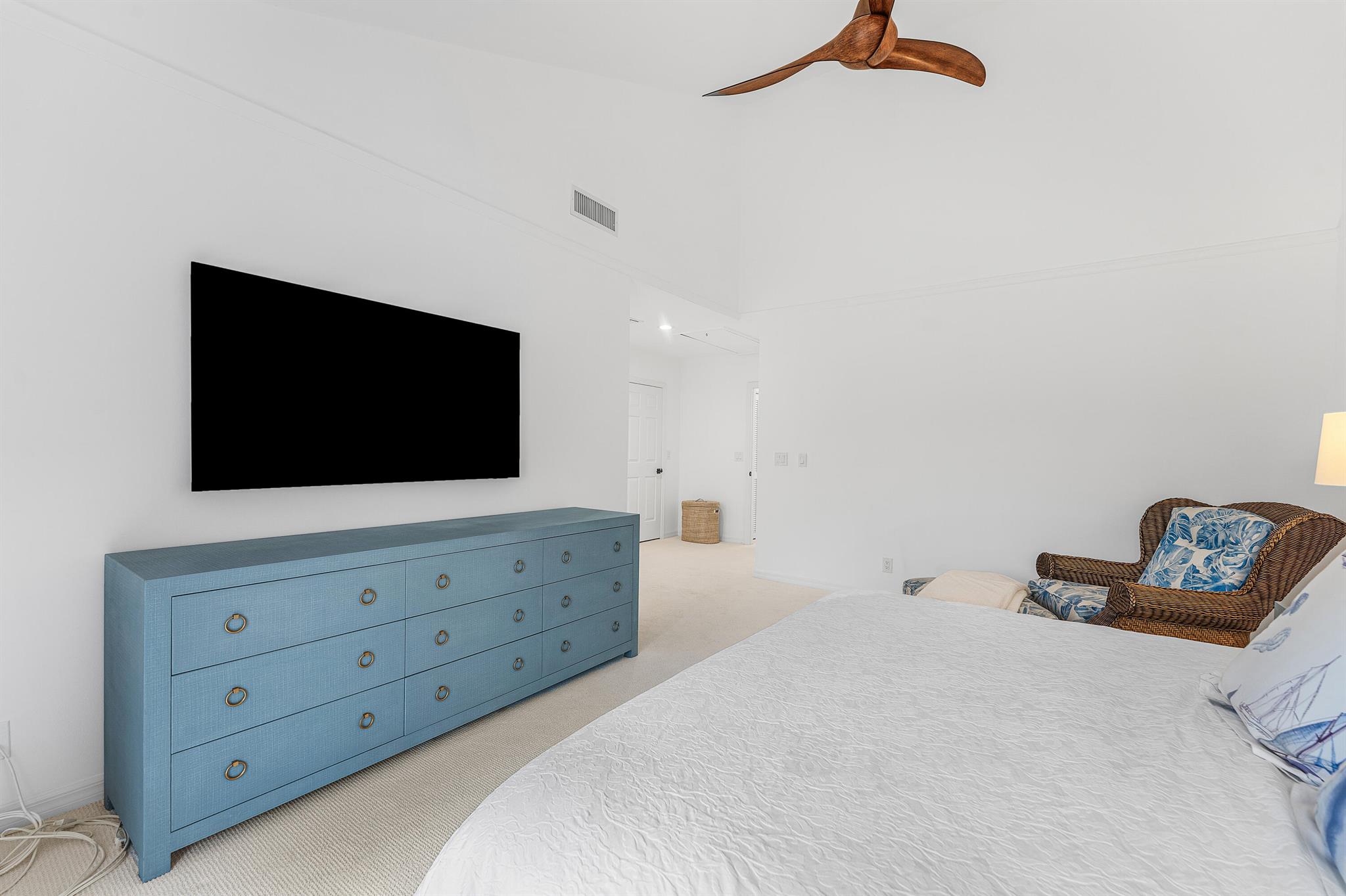 OCEAN RIDGE YACHT CLUB - Residential