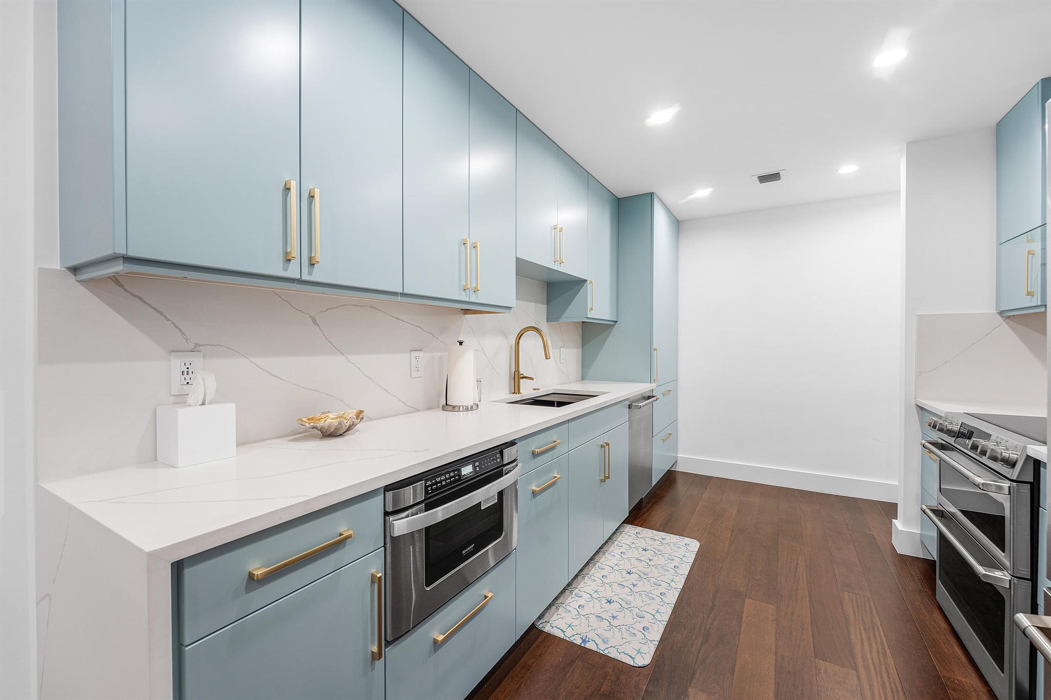 OCEAN RIDGE YACHT CLUB - Residential