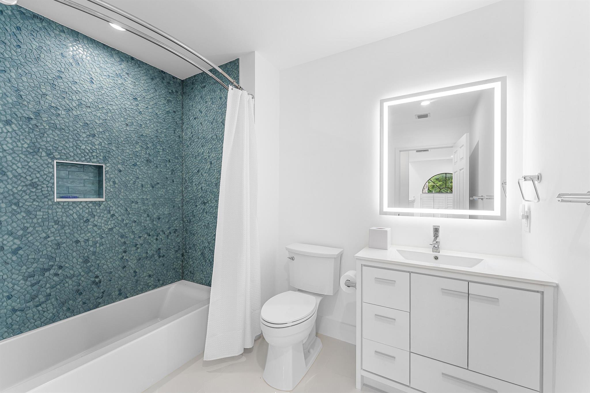 OCEAN RIDGE YACHT CLUB - Residential