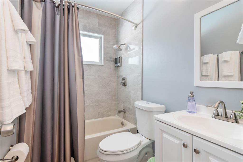 Heritage Homes 47-42 B - Residential