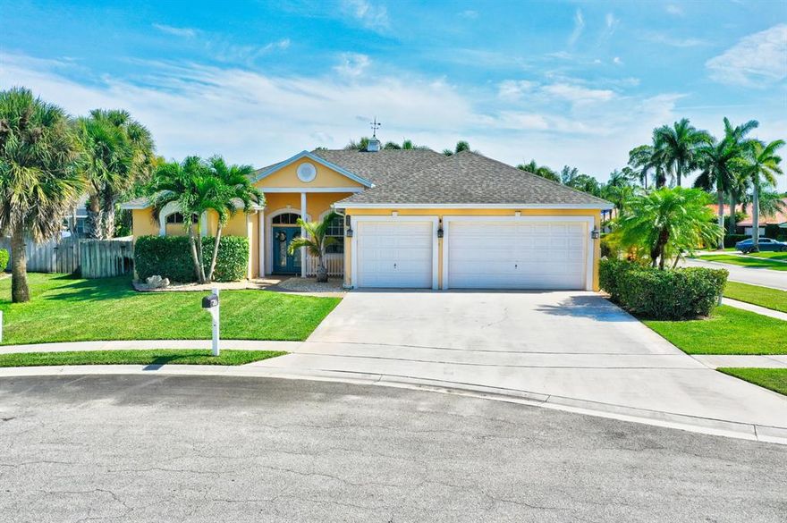 Have you been looking for a spacious one-story 4 bedroom 3 bath CBS home with a 3-car garage and super low HOA?  Here it is, on a beautiful corner cul-de-sac lot in a fantastic Royal Palm Beach neighborhood!  You'll love the high vaulted ceilings, large eat-in kitchen, large screened back porch and plenty of room for a pool. This home also has a new roof with architectural shingles (2019) and a new AC (2017).  Better hurry on this one!
