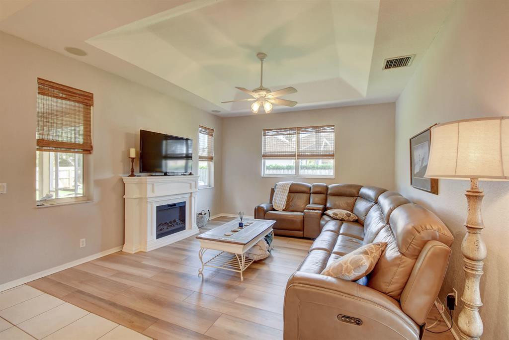 CRESTWOOD UNIT 3 PL 1 - Residential