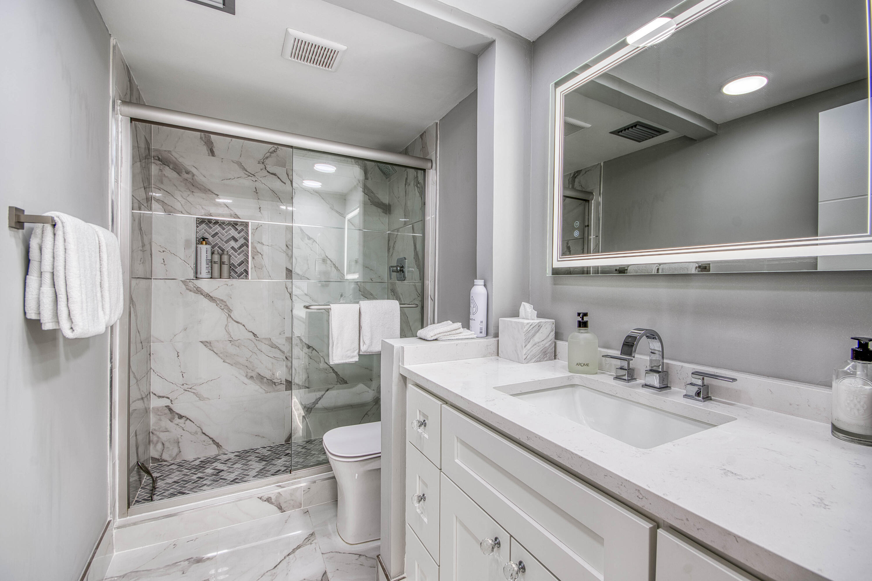 Phoenix Towers - Residential