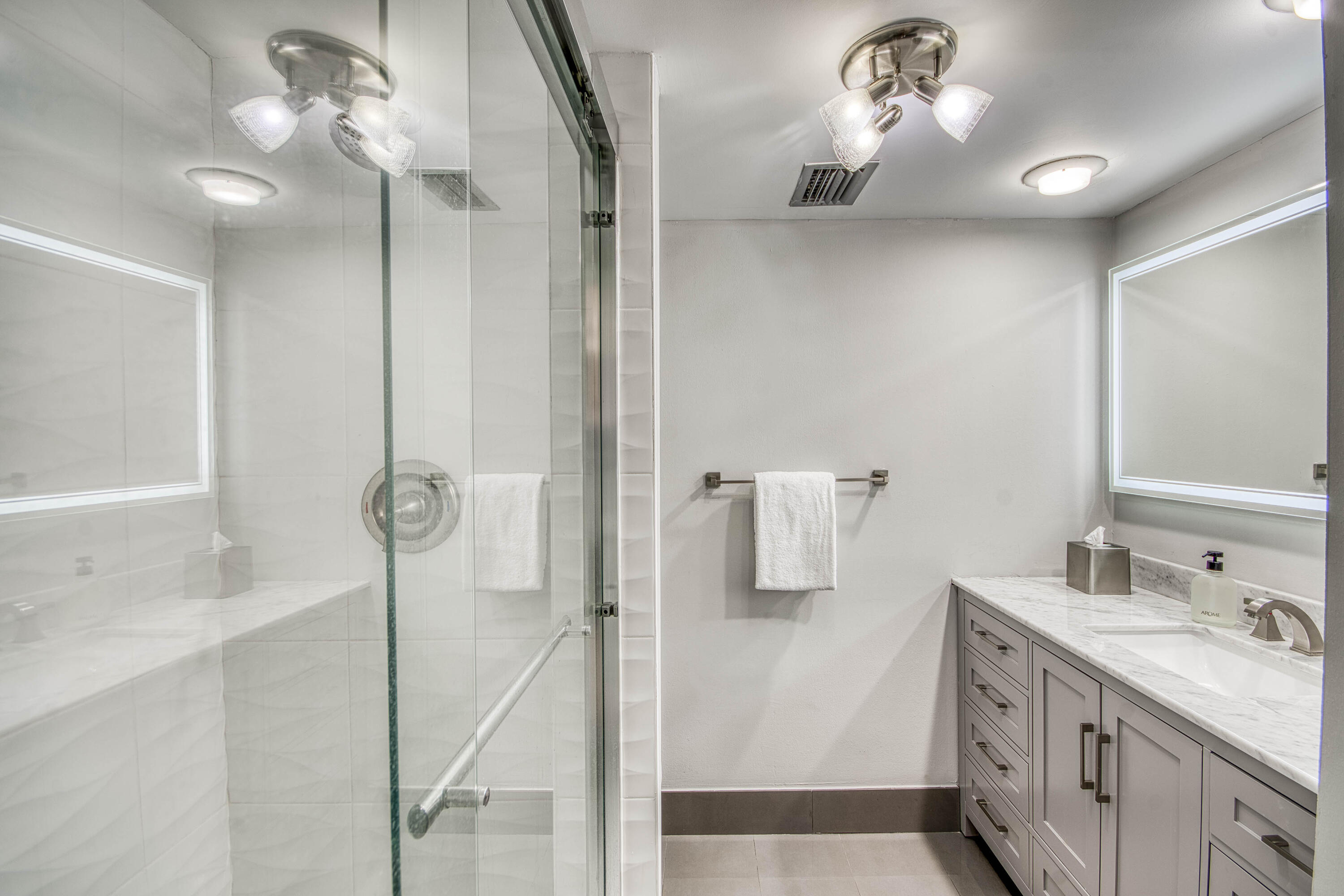 Phoenix Towers - Residential