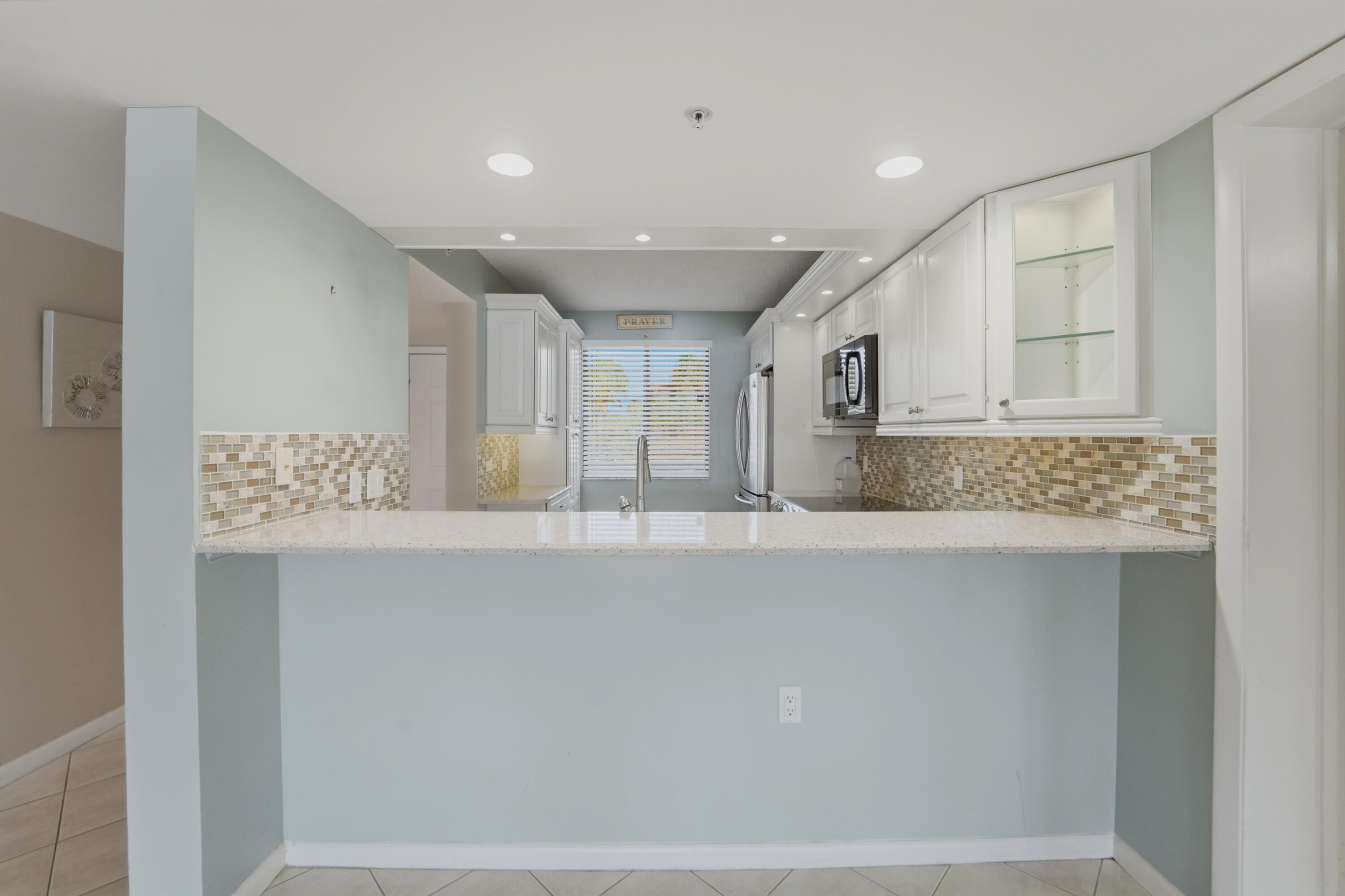 2601 MARINA ISLE Way 204