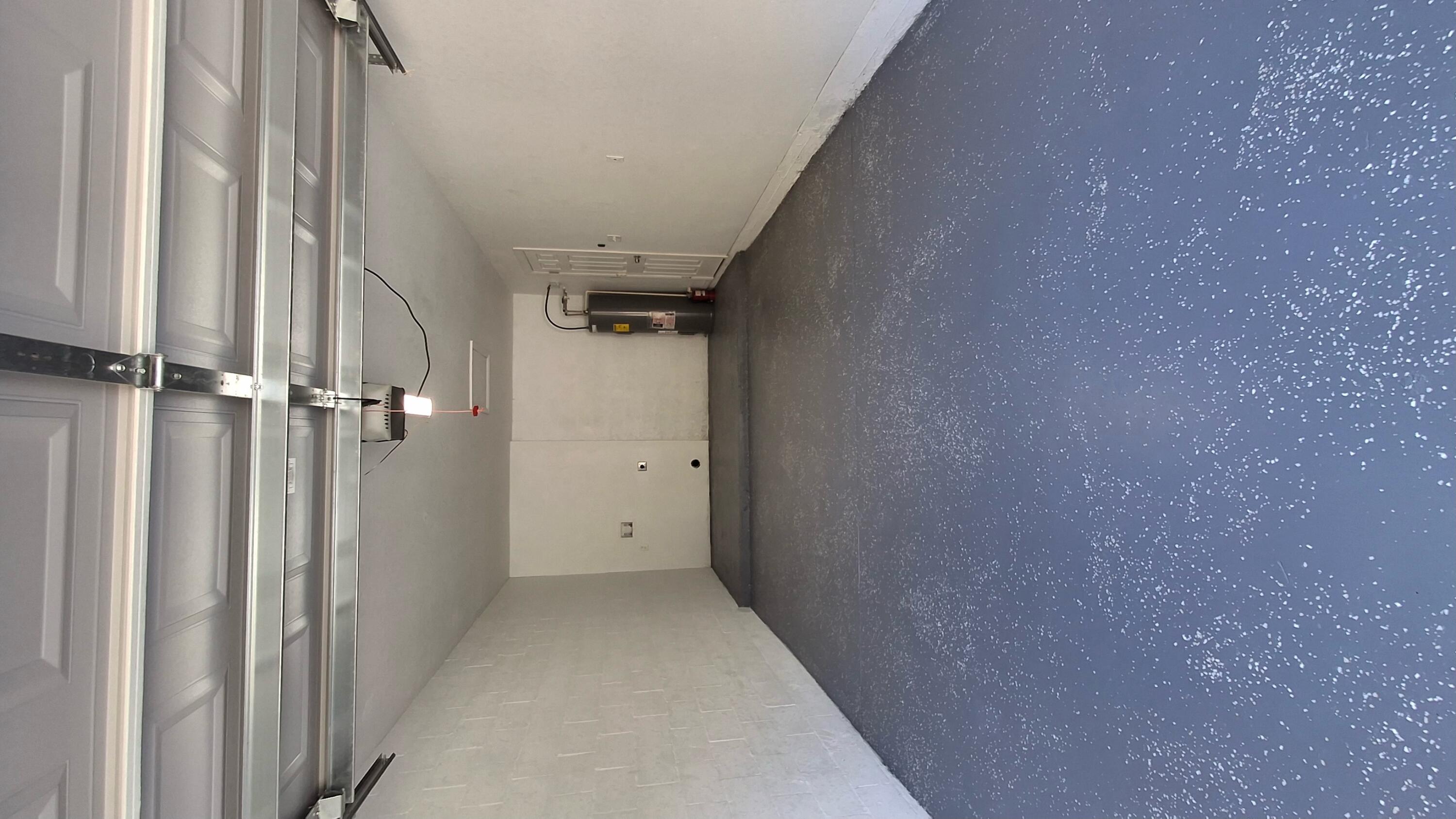 RAINBOW LAKES ESTATES SEC A - Residential Lease