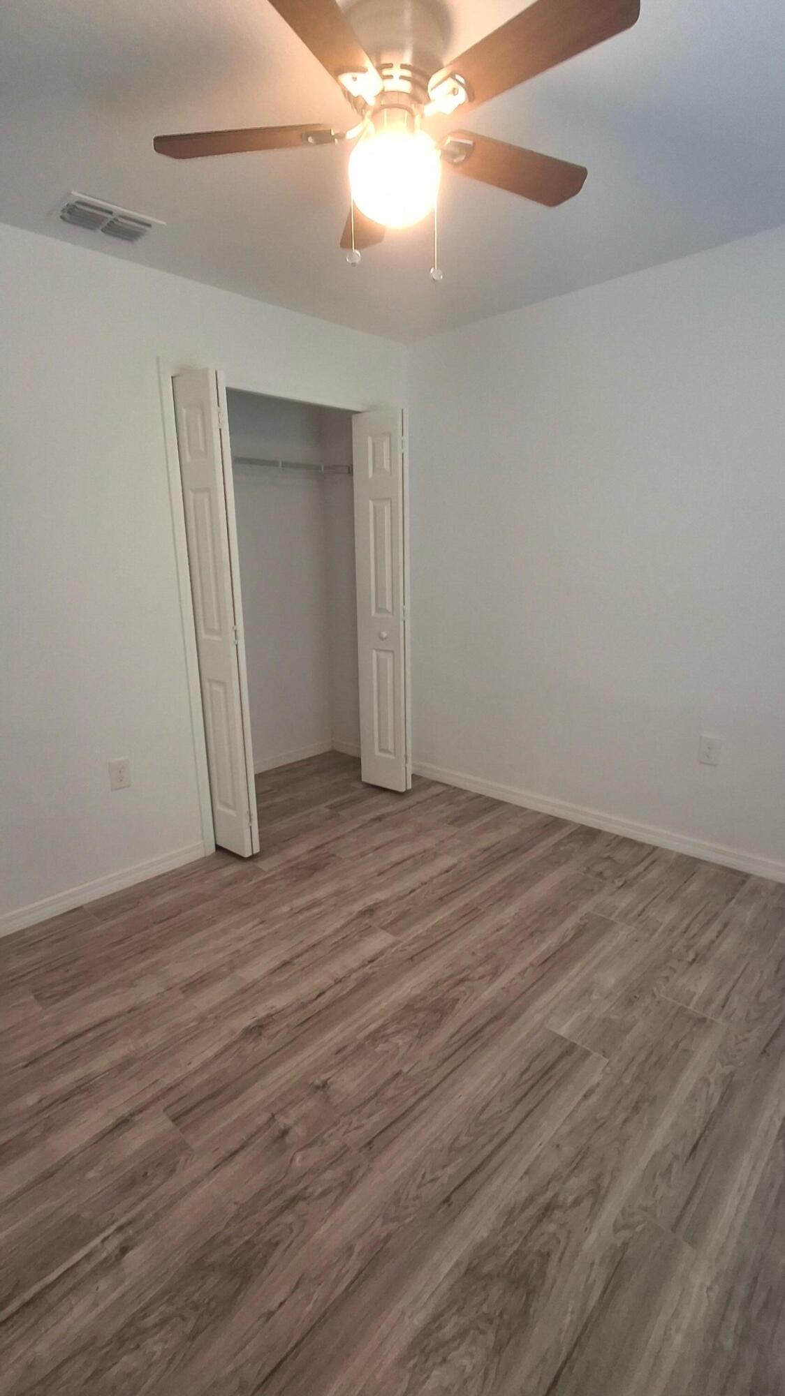 RAINBOW LAKES ESTATES SEC A - Residential Lease