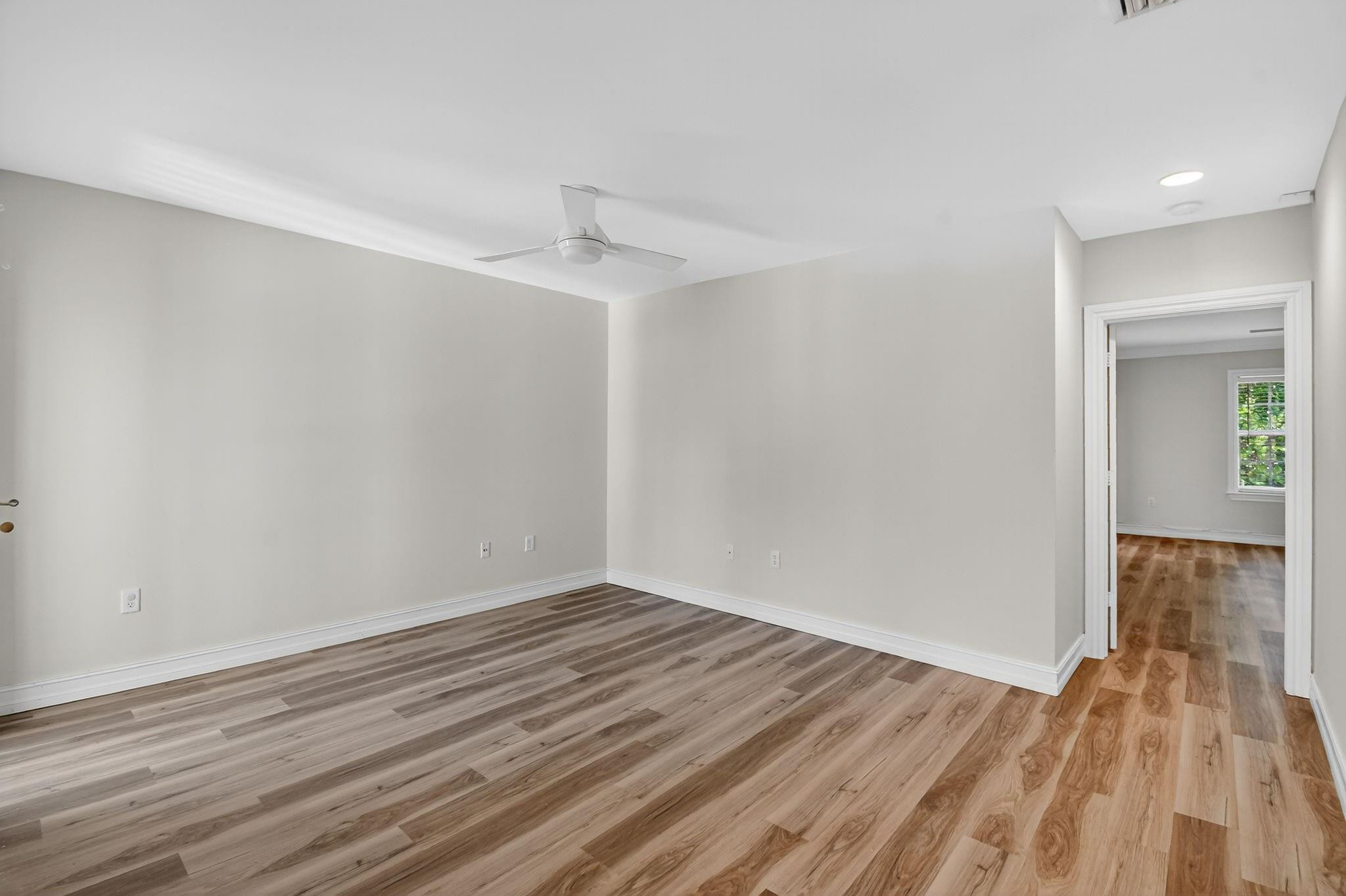 LAKERIDGE - Residential Lease