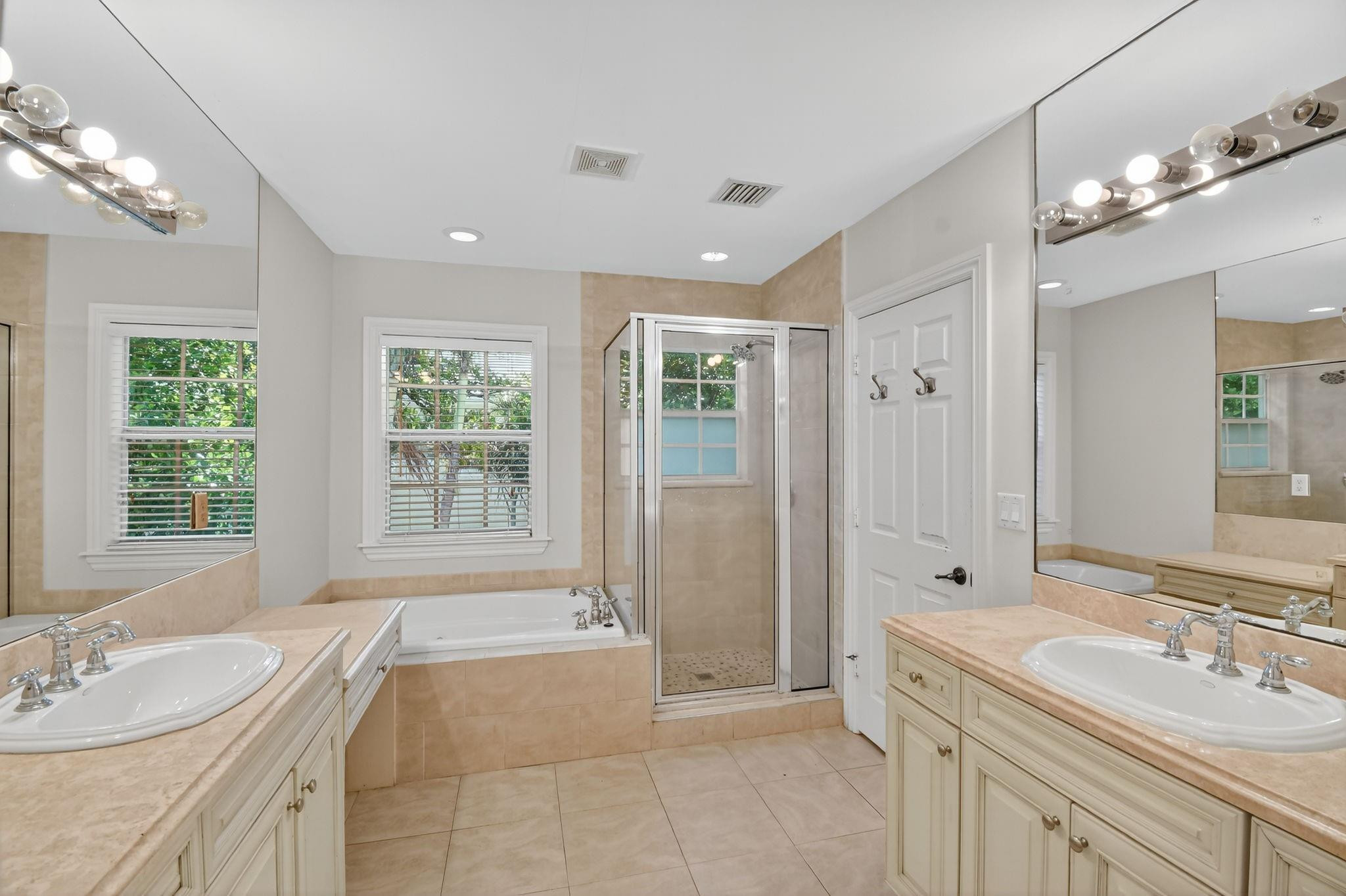 LAKERIDGE - Residential Lease