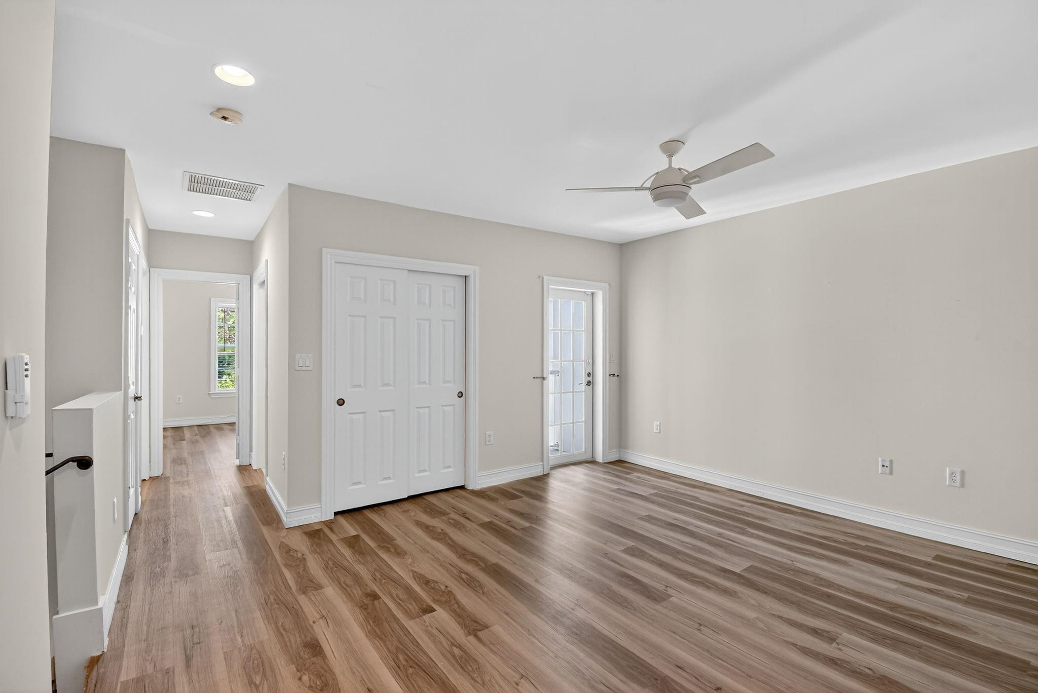 LAKERIDGE - Residential Lease