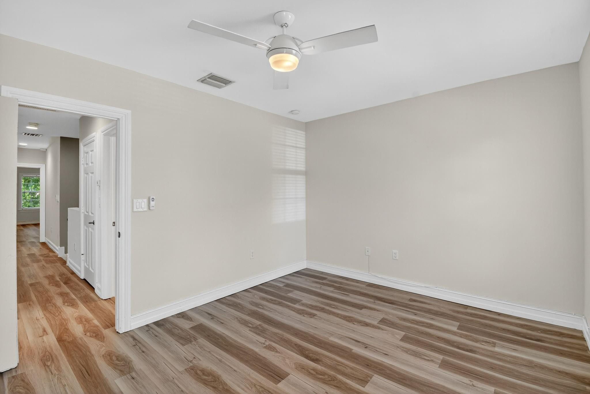 LAKERIDGE - Residential Lease