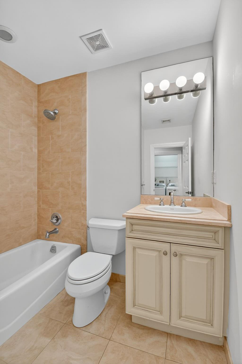 LAKERIDGE - Residential Lease