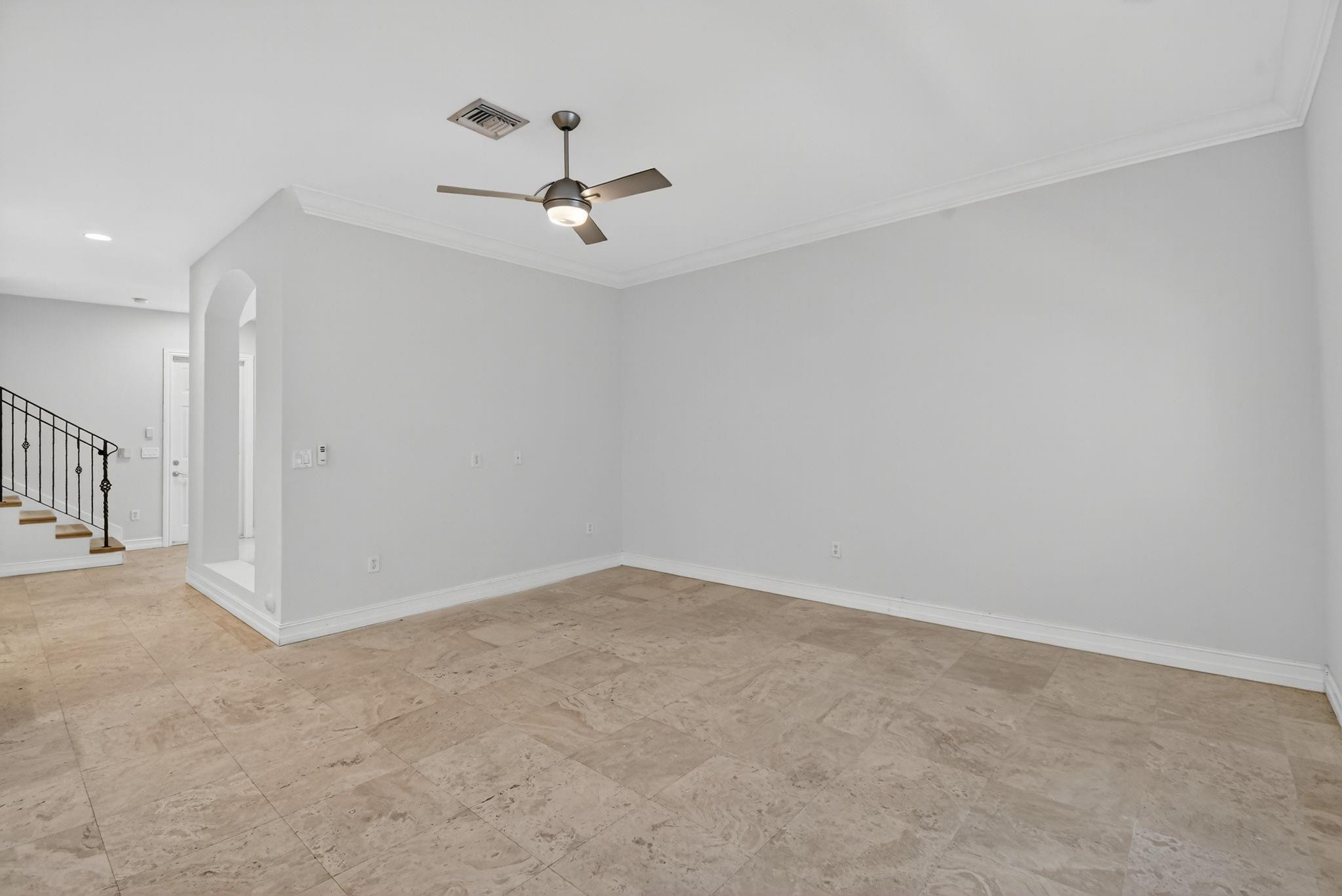 LAKERIDGE - Residential Lease