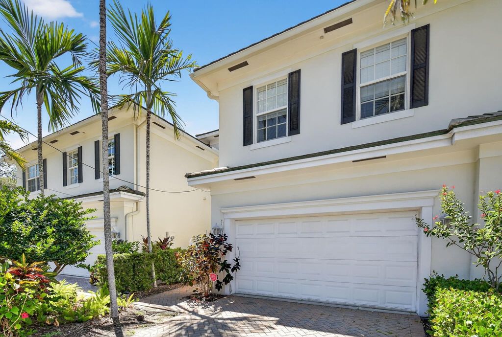 Photo of 1754 NE 12th Street #1754, Fort Lauderdale, FL 33304 (MLS # F10512987)