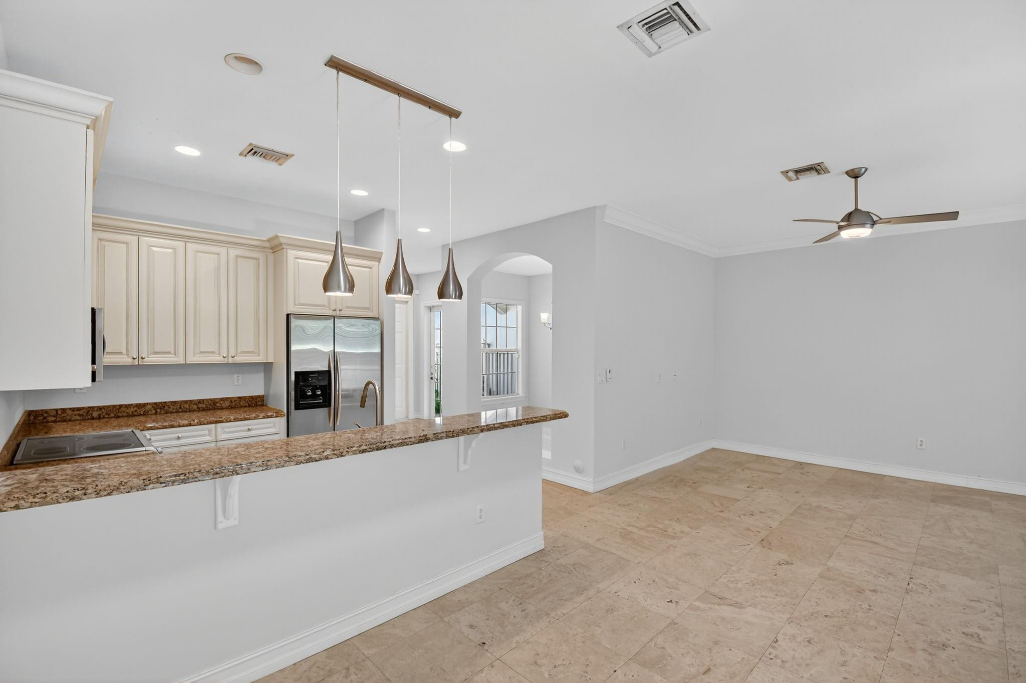 LAKERIDGE - Residential Lease