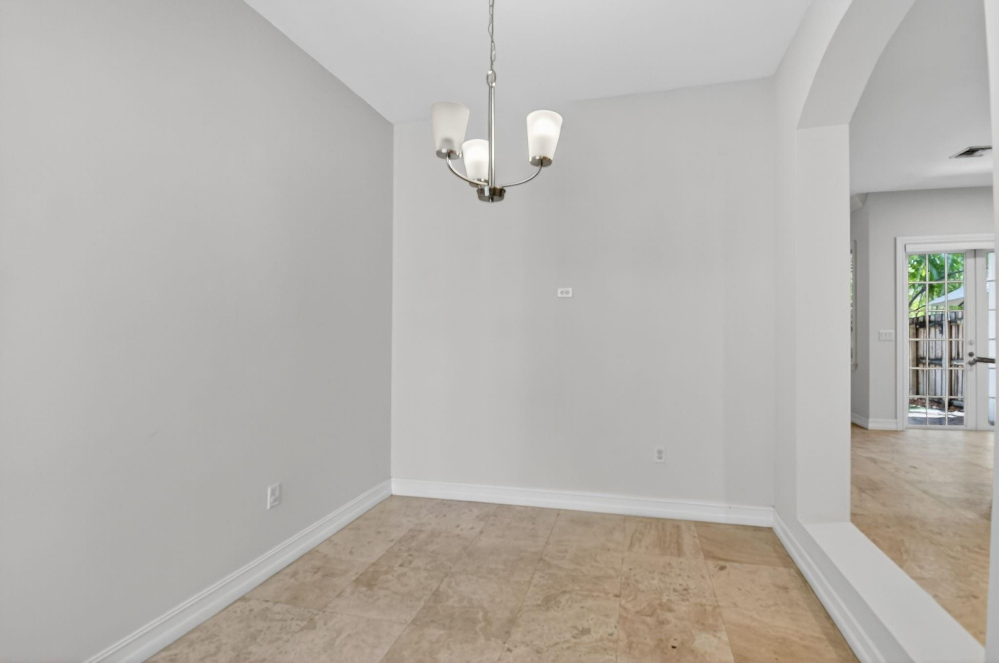 LAKERIDGE - Residential Lease