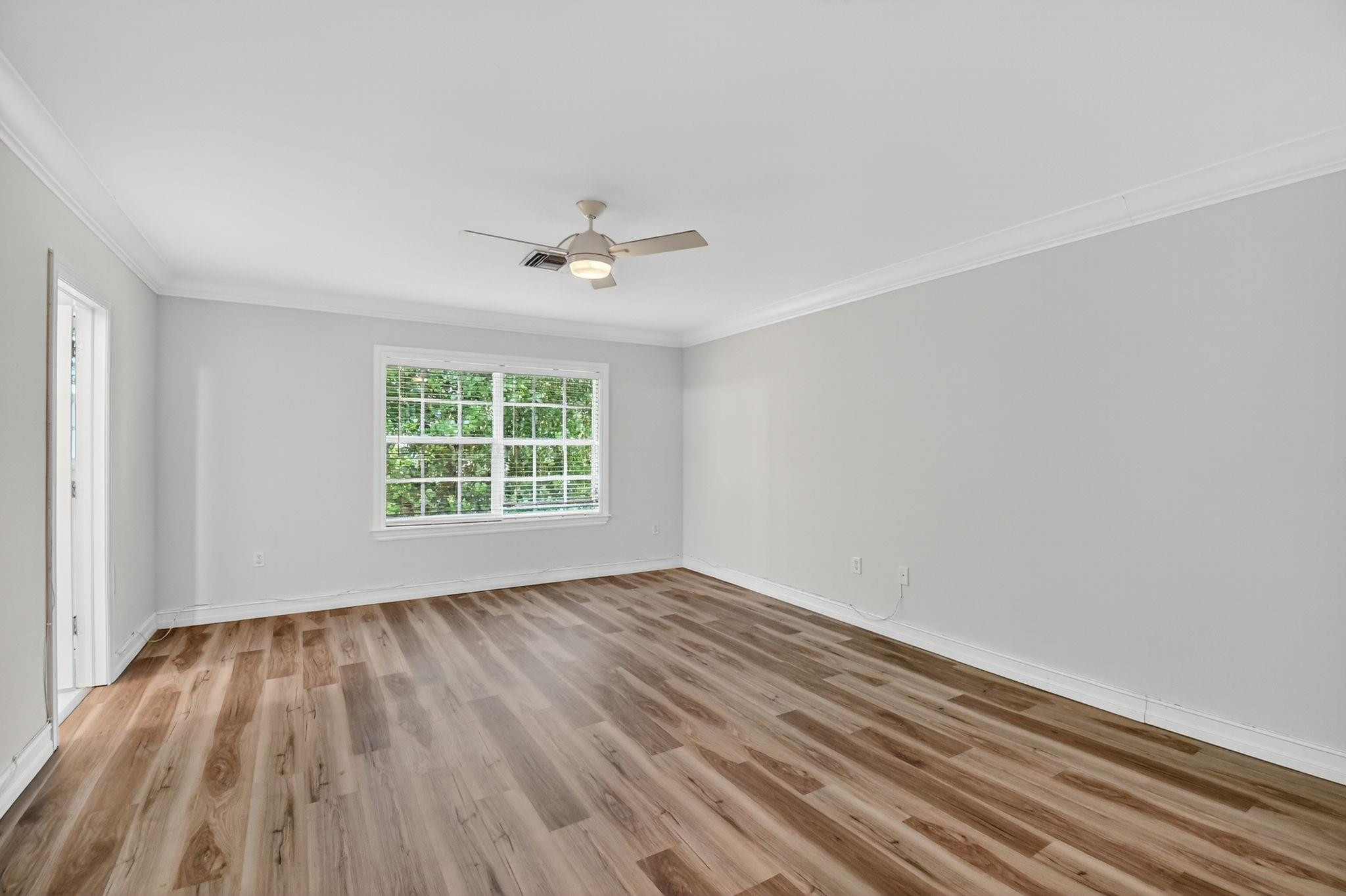 LAKERIDGE - Residential Lease