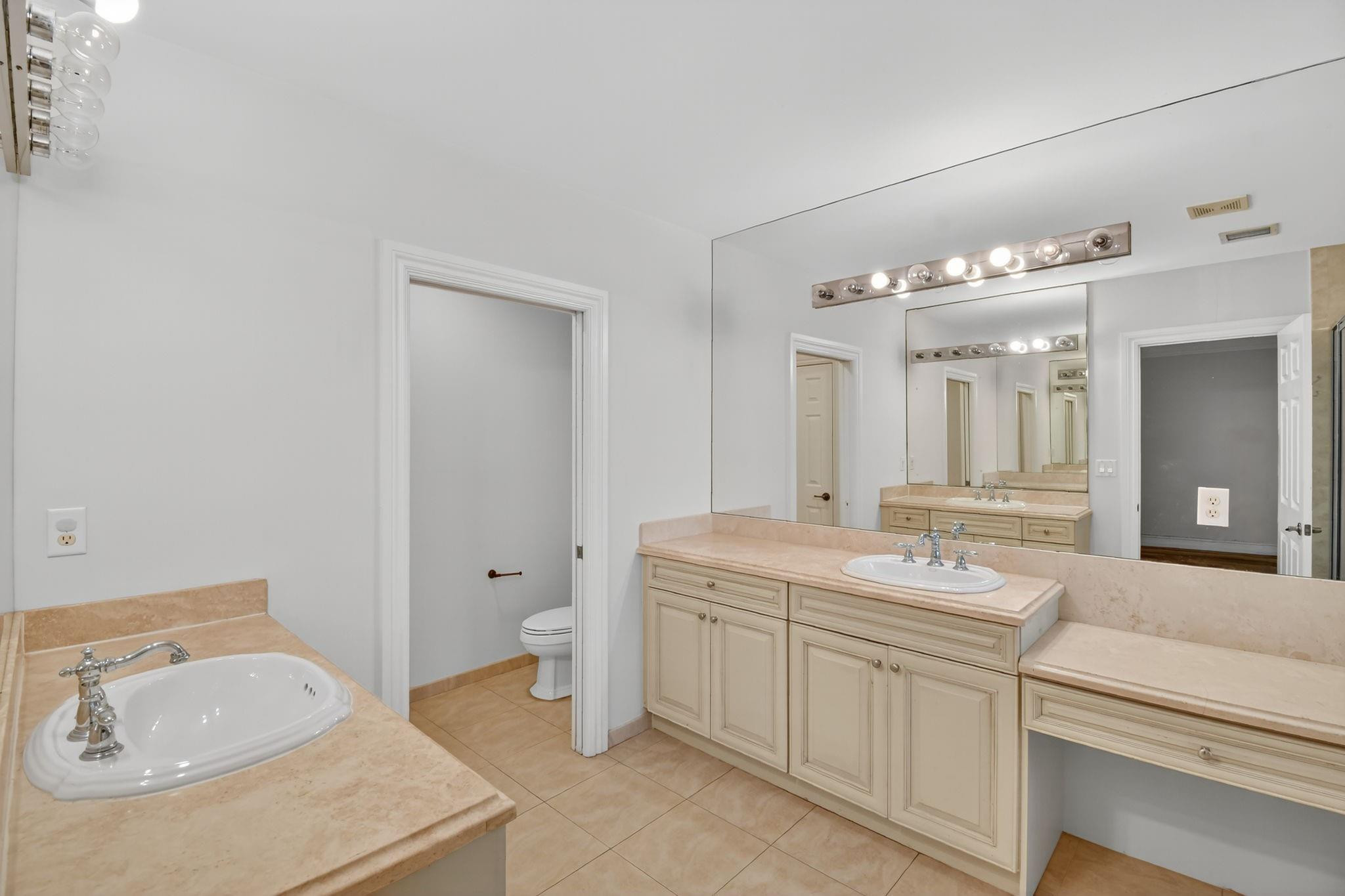 LAKERIDGE - Residential Lease