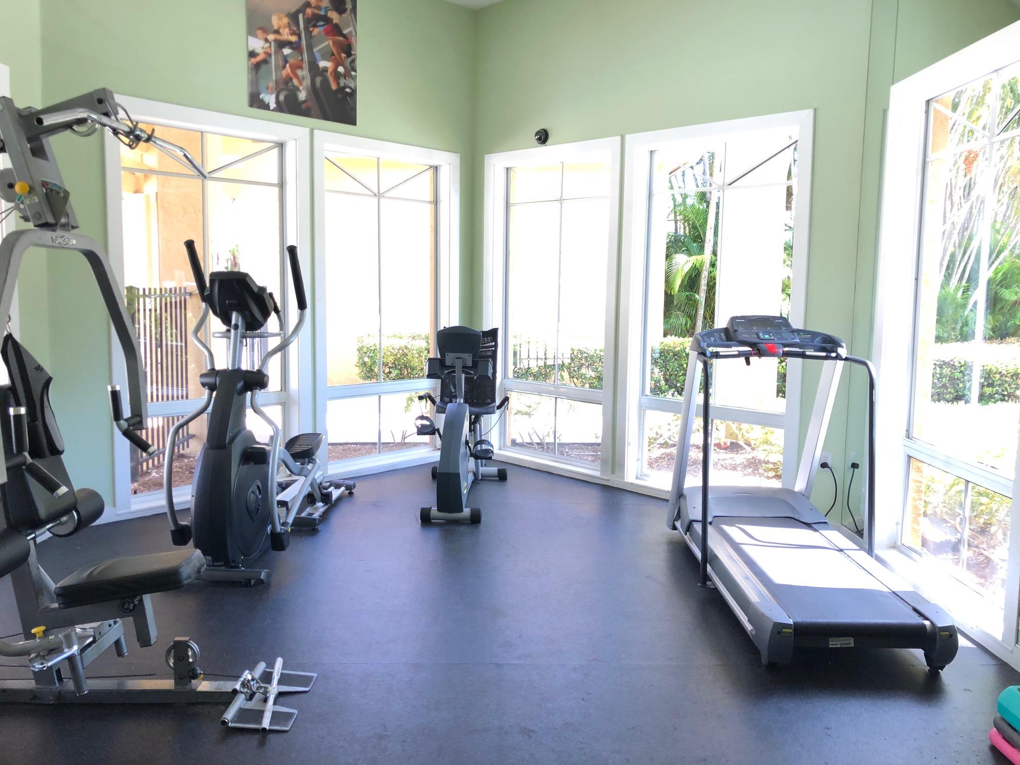 PALM LAKE CONDOS - Residential Lease